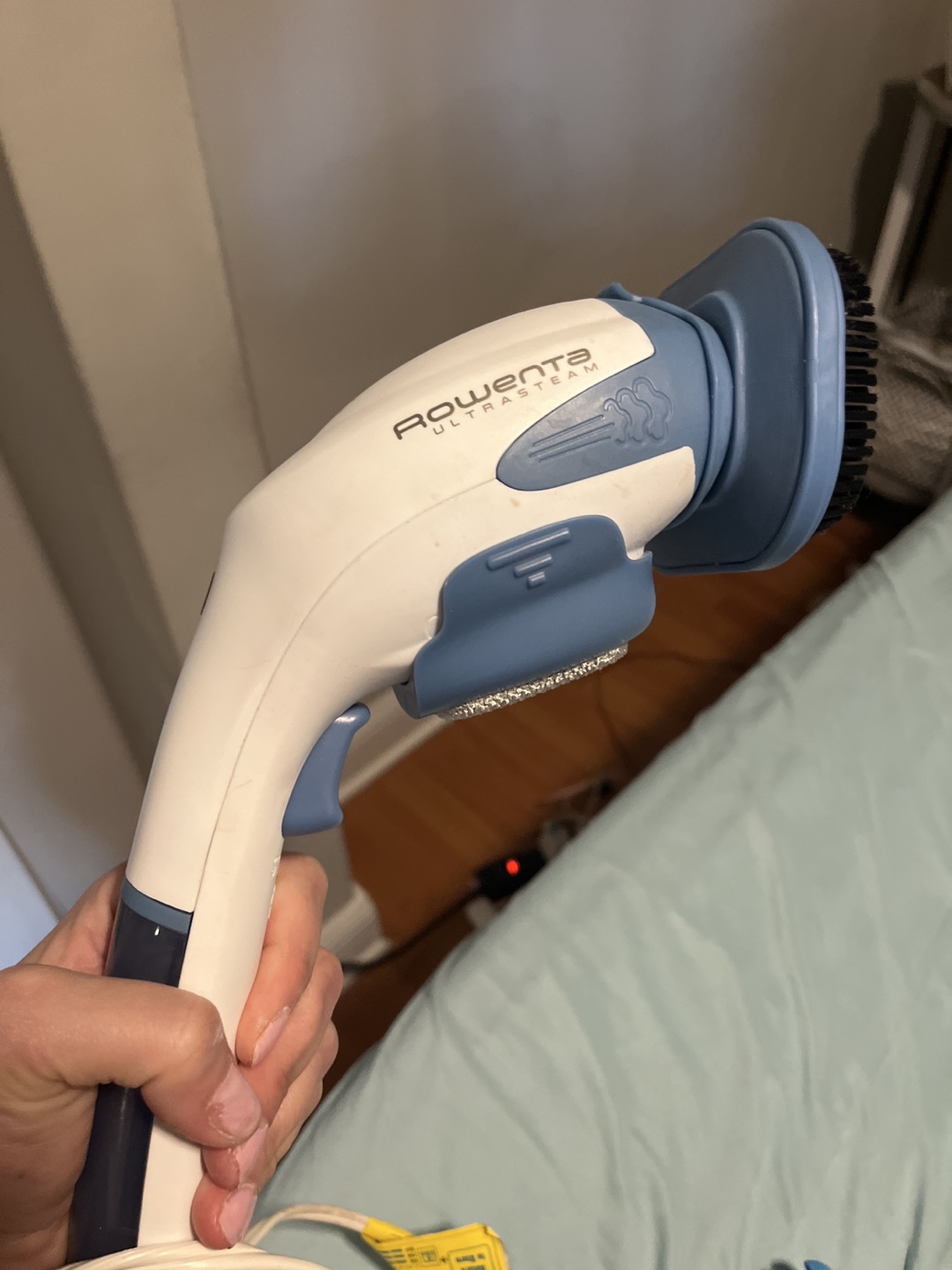 Rowenta UltraSteam Handheld Garment Steamer - photo 2
