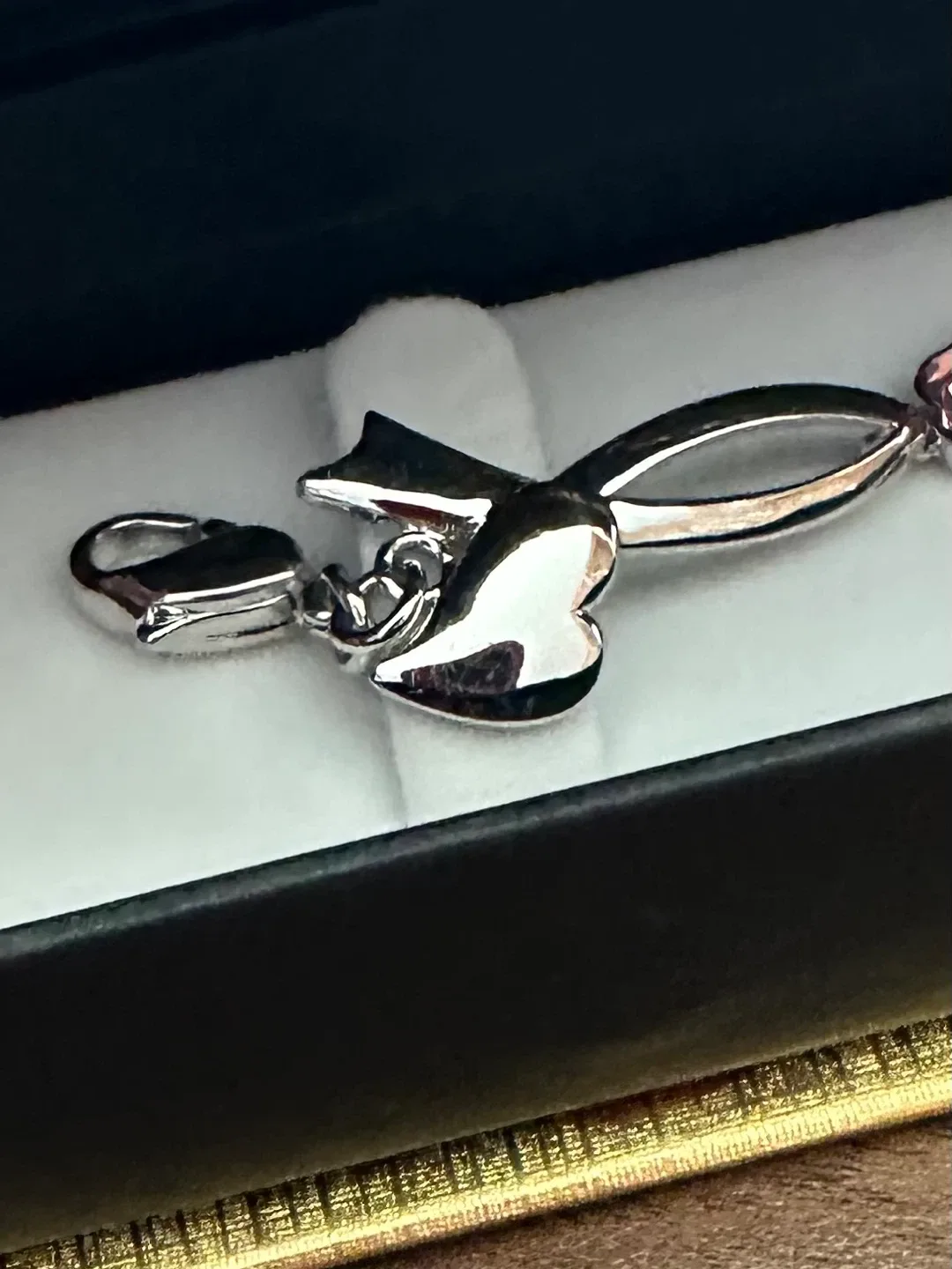 Fifth Avenue Collection Dragon Bracelet image indicator(4)