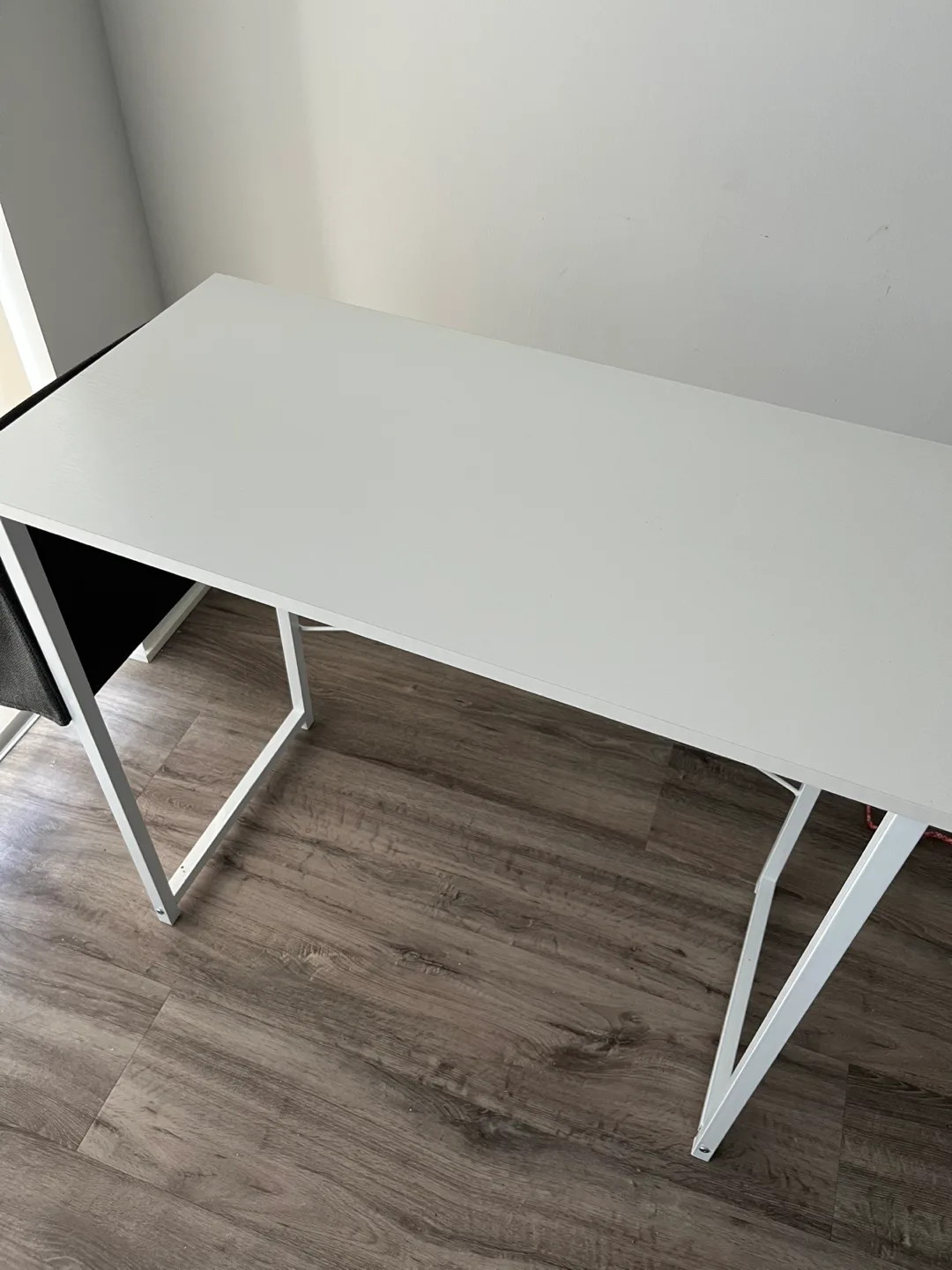 White Desk with Grey Side Pocket image indicator(2)