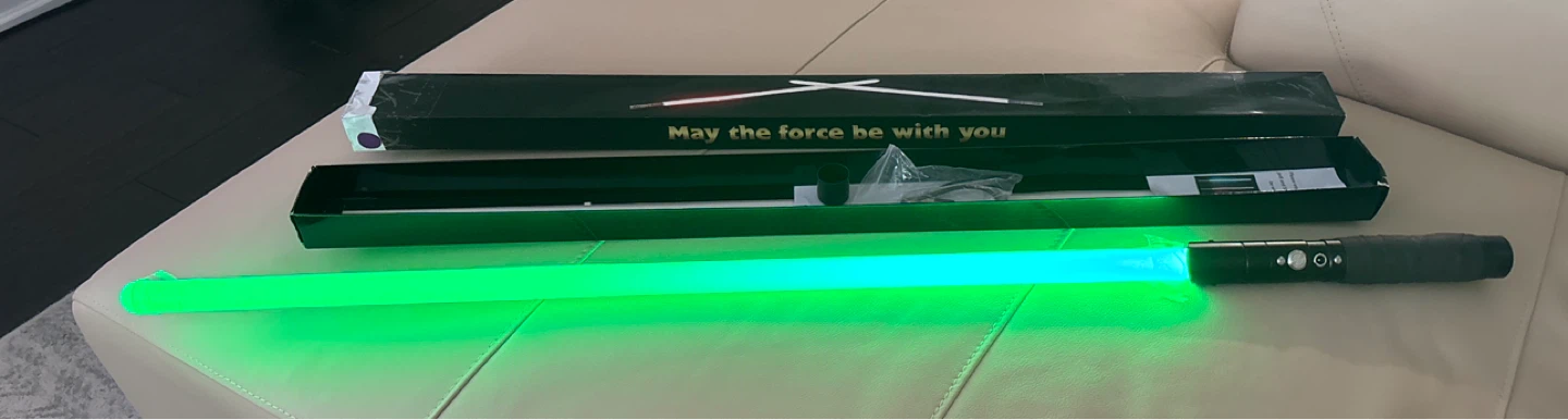 Lightsaber w/ Colours & Sounds!  OPEN BOX - photo 3