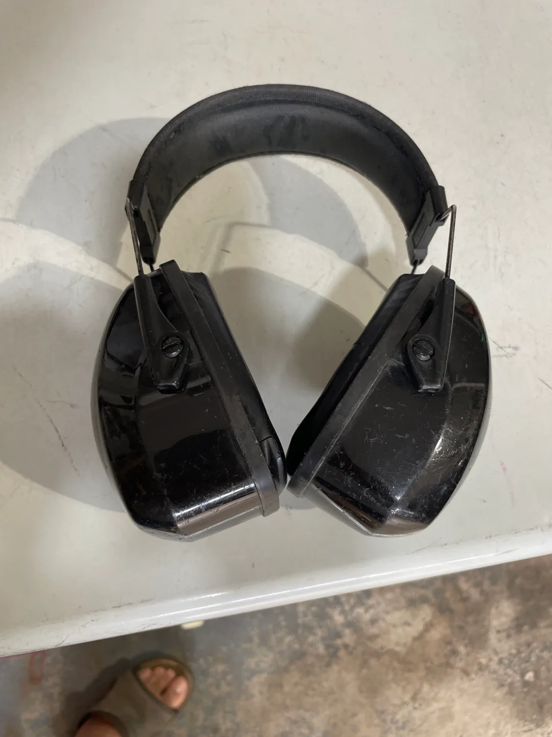 Howard Leight by Honeywell Earmuffs image indicator(2)