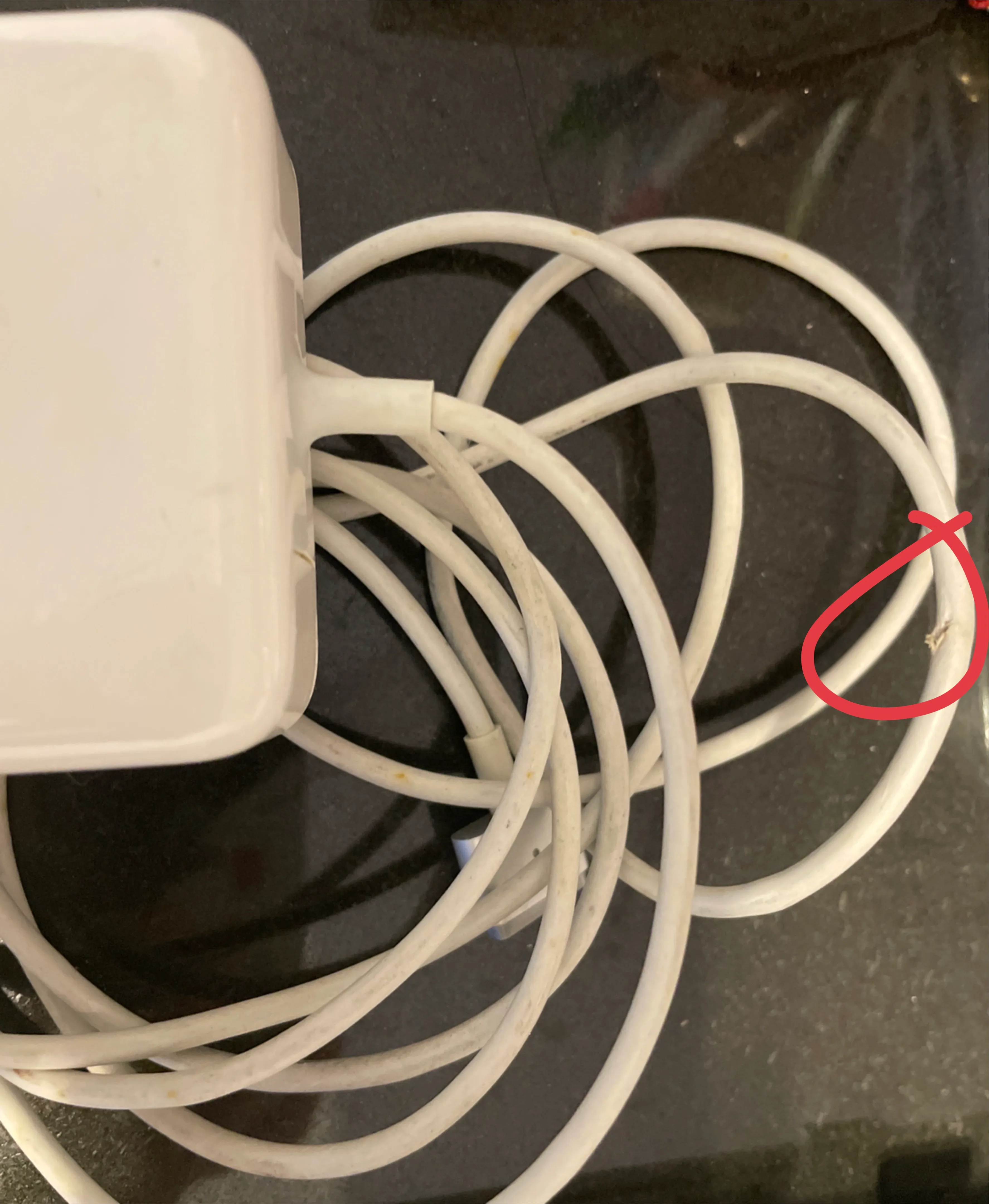 Apple 45W MagSafe 2 Power Adapter Macbook charger image indicator(2)