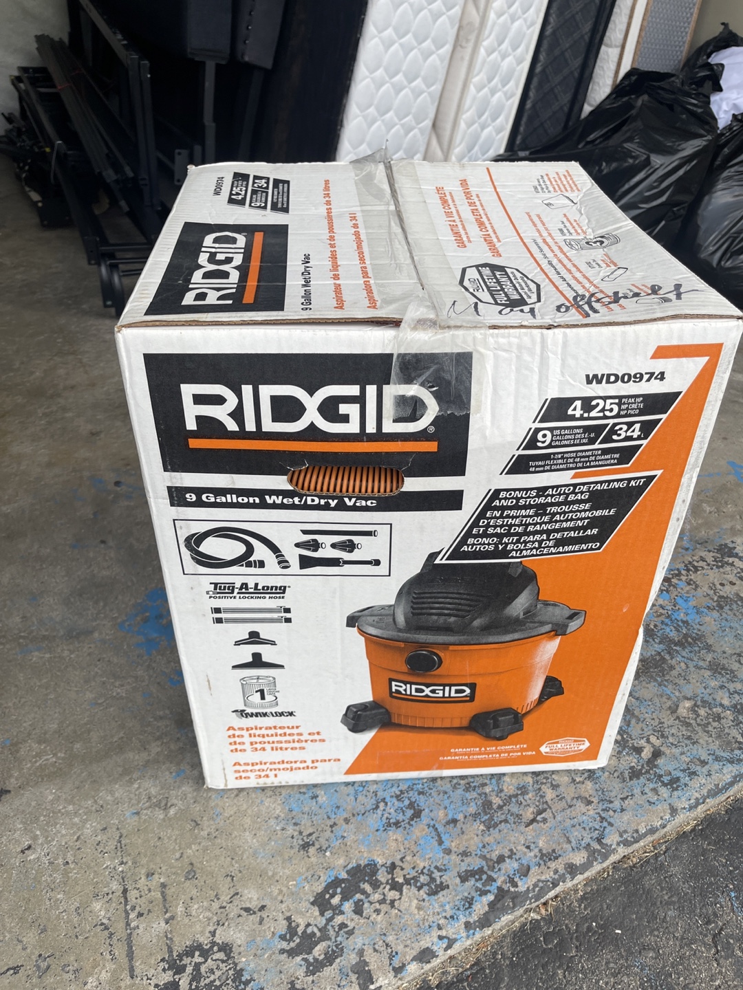 Ridgid 9 Gallon Wet/Dry Vac WD0974