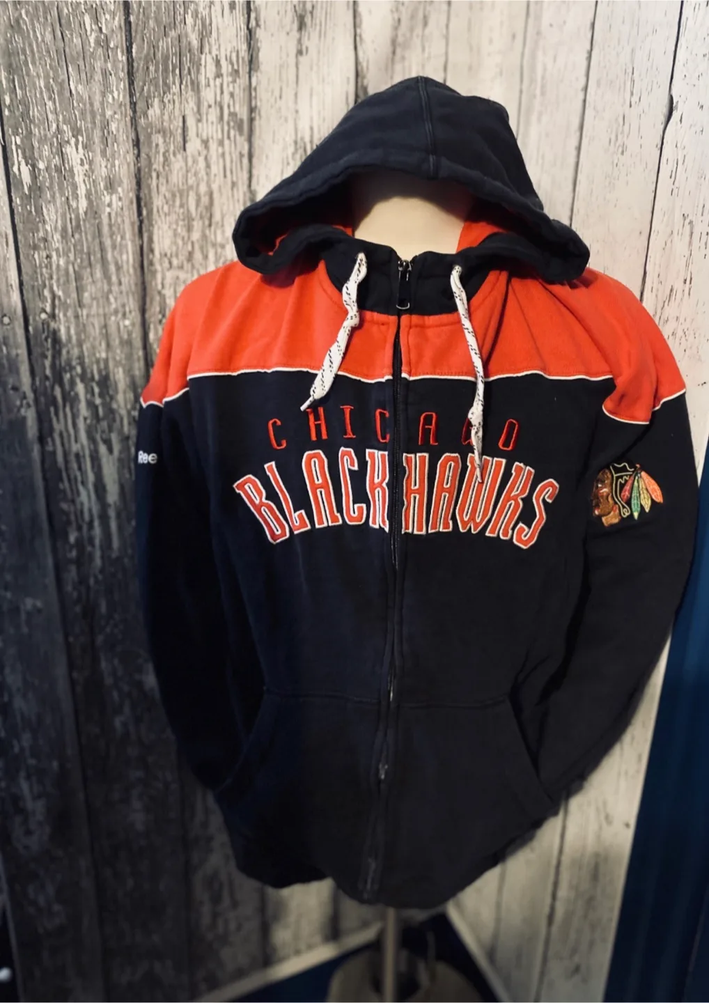 Chicago Black Hawks Hoodie /Reebok image indicator(3)