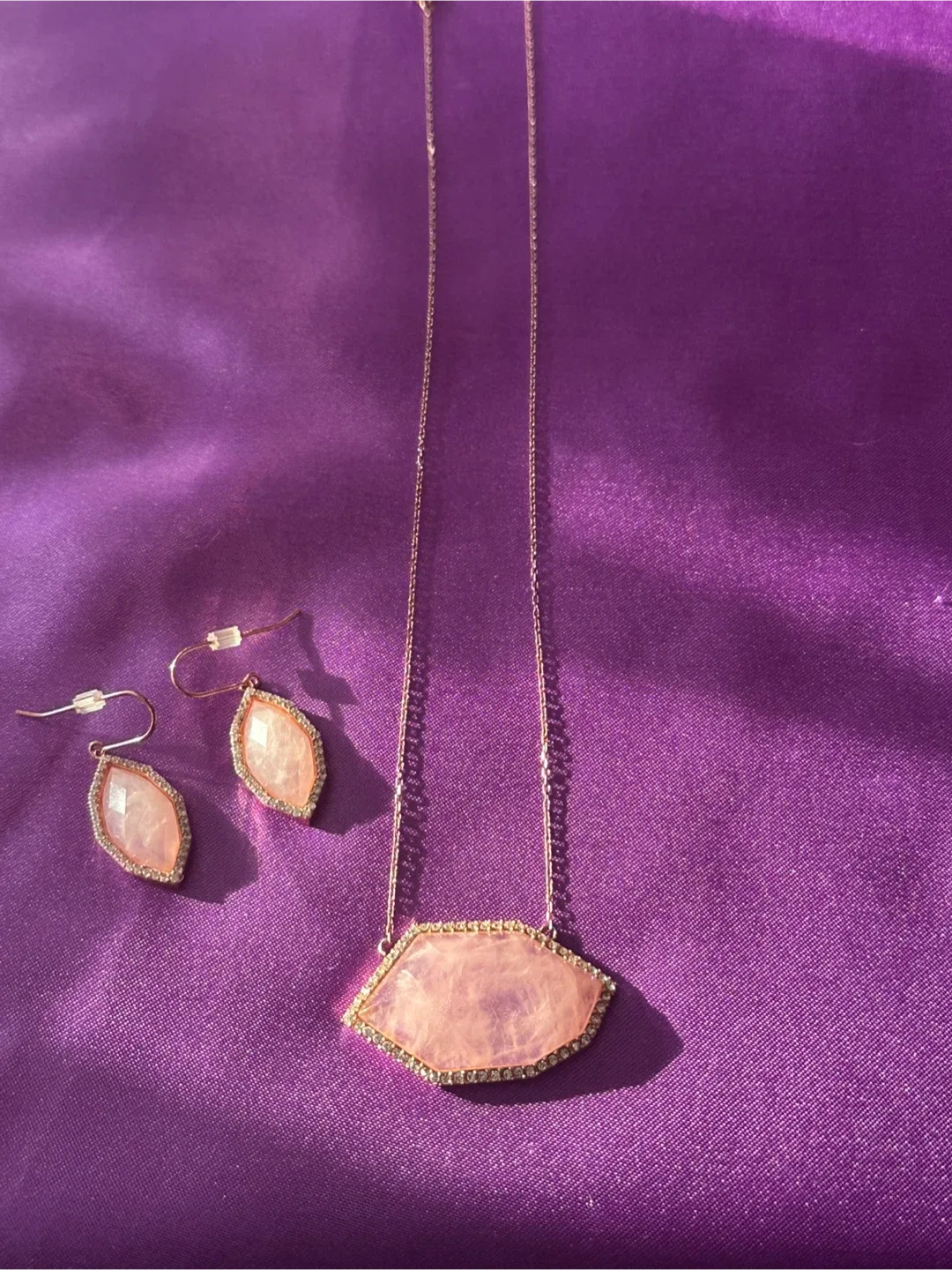 Rose Quartz 925 Sterling Silver Necklace & Earring Set image indicator(6)