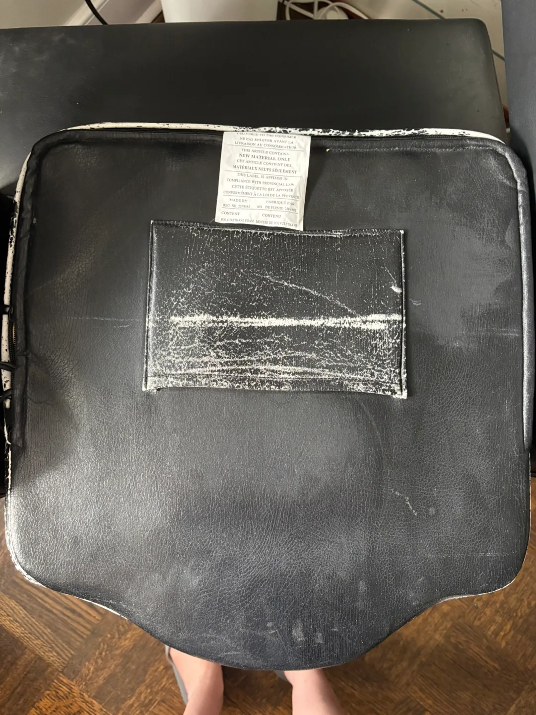 Showcase Lumbar Massage Cushion + free scented candles image indicator(4)