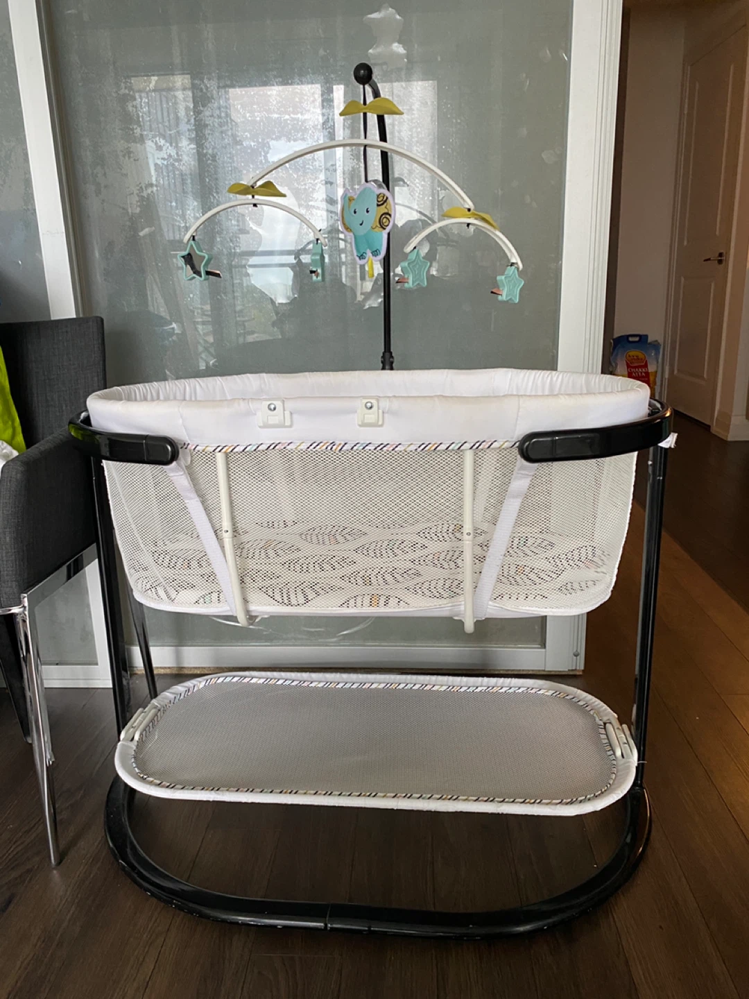 Halo BassiNest Swivel Sleeper