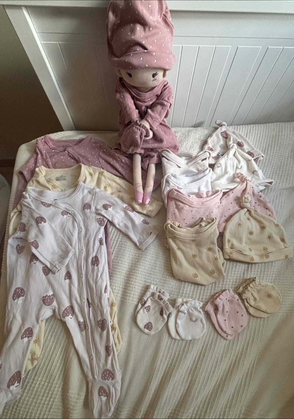 Newborn Clothing Set (0-3 Months) - photo 2