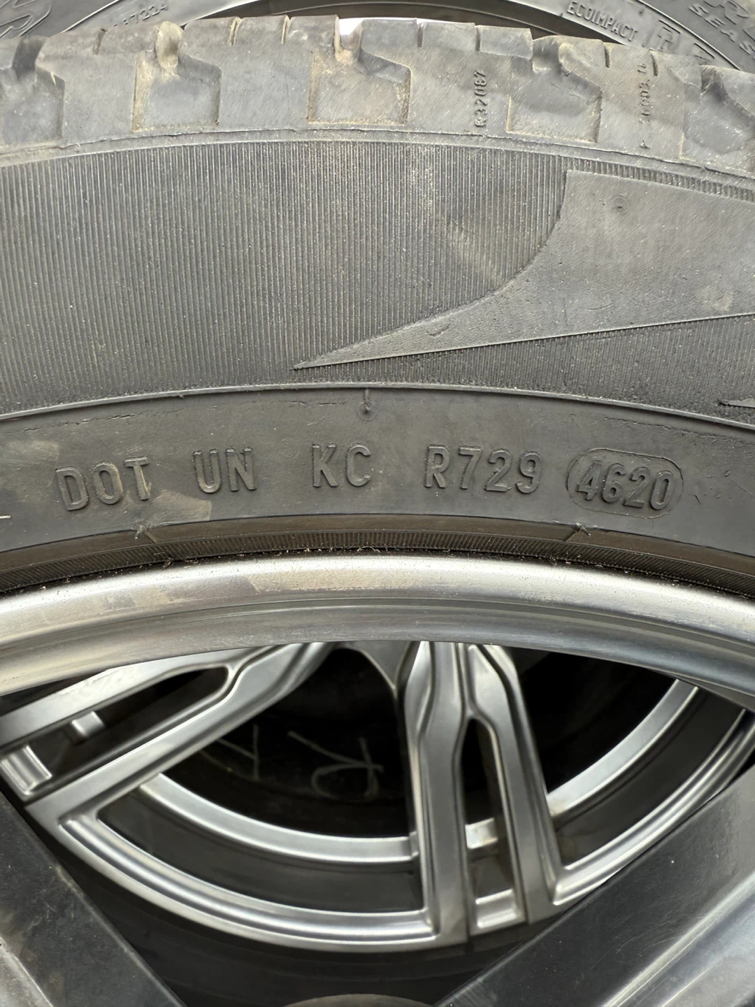 PIRELLI SCORPION + iLINK SNOWGRIPPER WINTER TIRES - photo 5