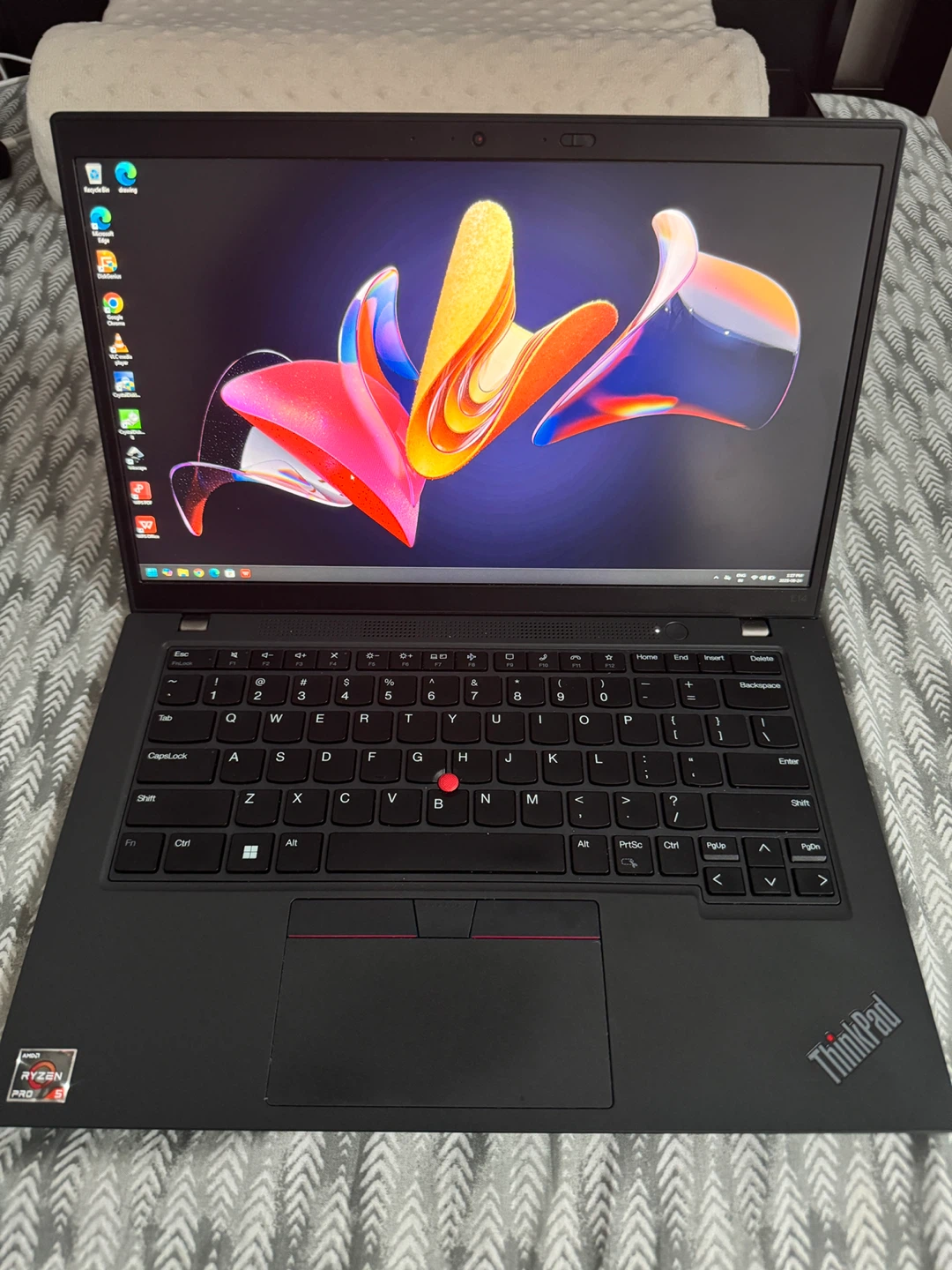 Lenovo ThinkPad Laptop - AMD Ryzen Pro 5675U, 16GB RAM