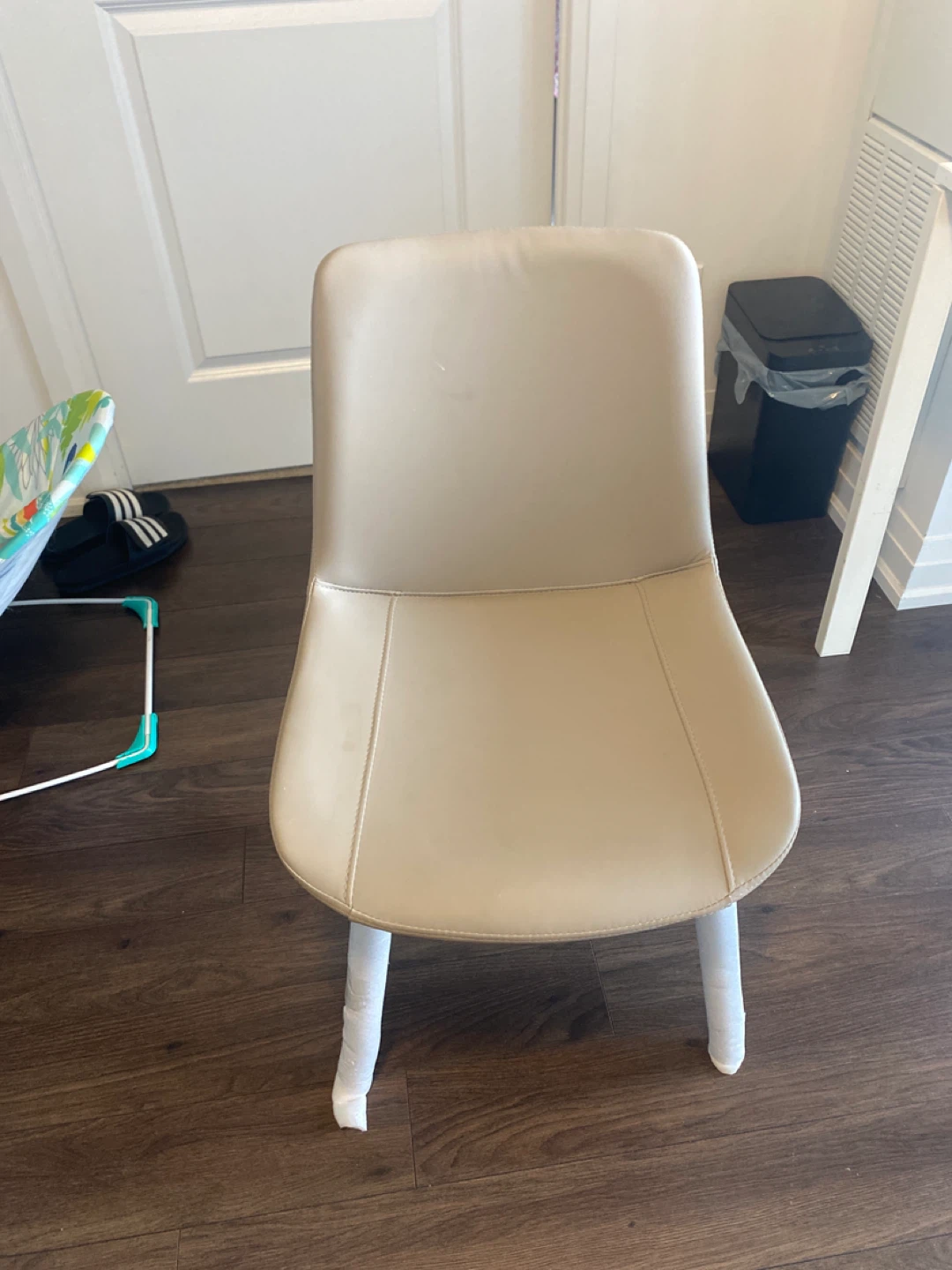 Amazon Cream Leather Chair Retail – $60 ($30 each) - photo 2