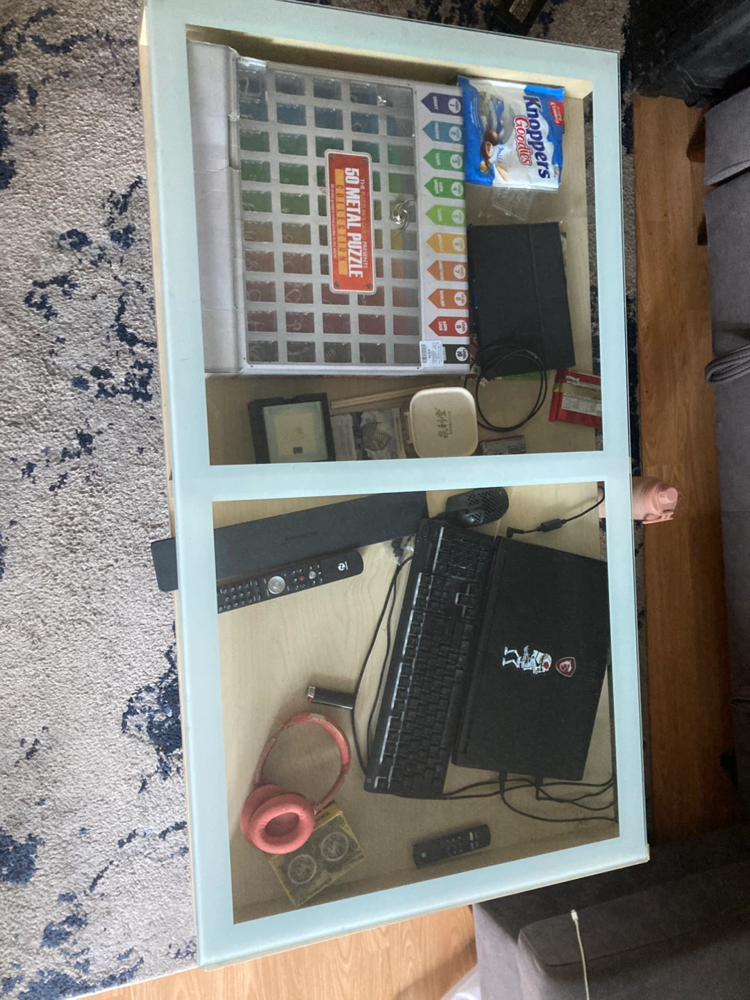 Coffee Table with Glass Top - photo 3