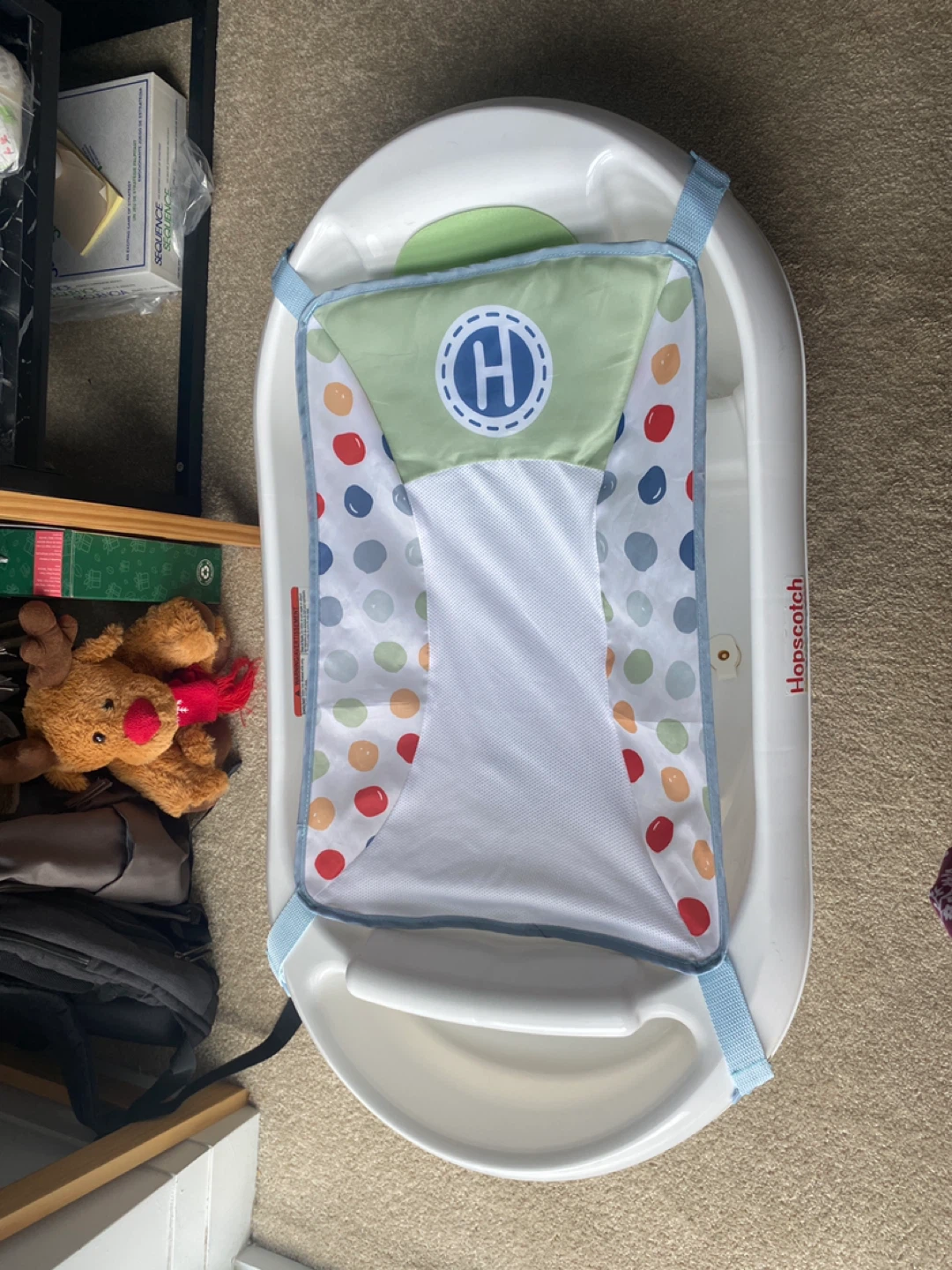 Hopscotch Baby Bathtub with Sling - $25