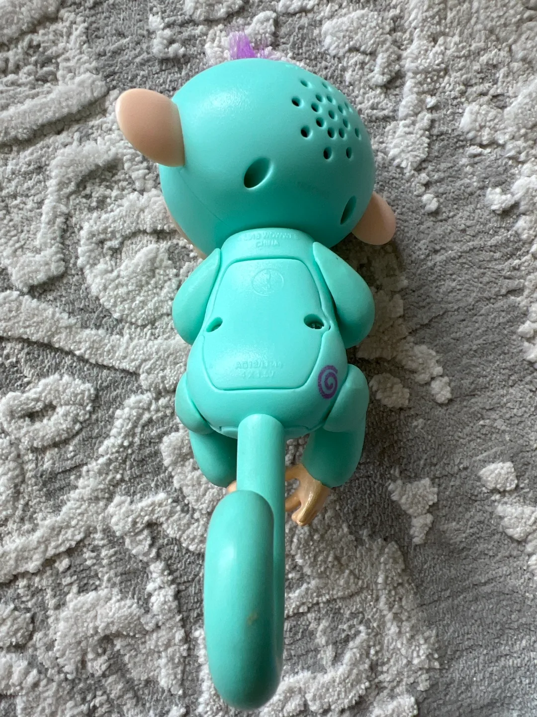 Fingerlings Baby Monkey Toy - Turquoise image indicator(2)