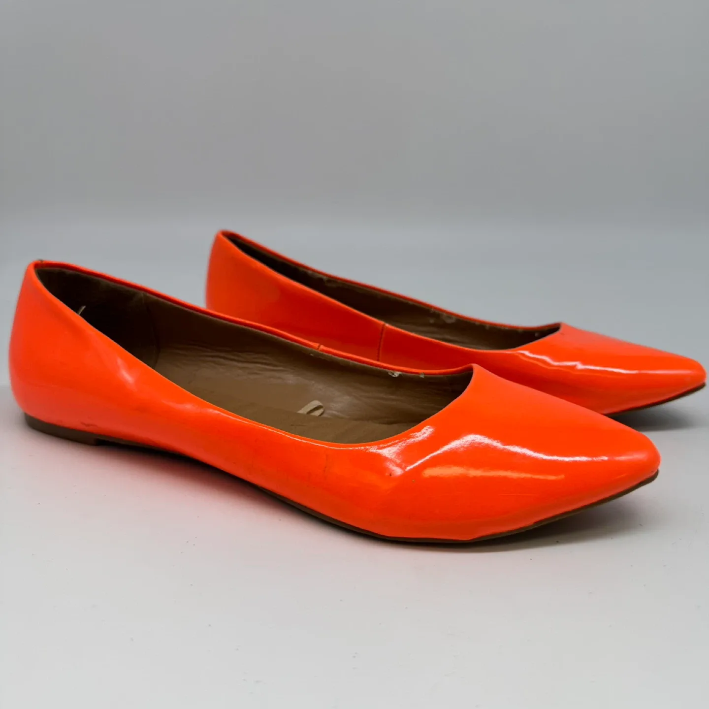 Women’s Bright Orange Patent Flats – Size 9 (Like New) thumbnail