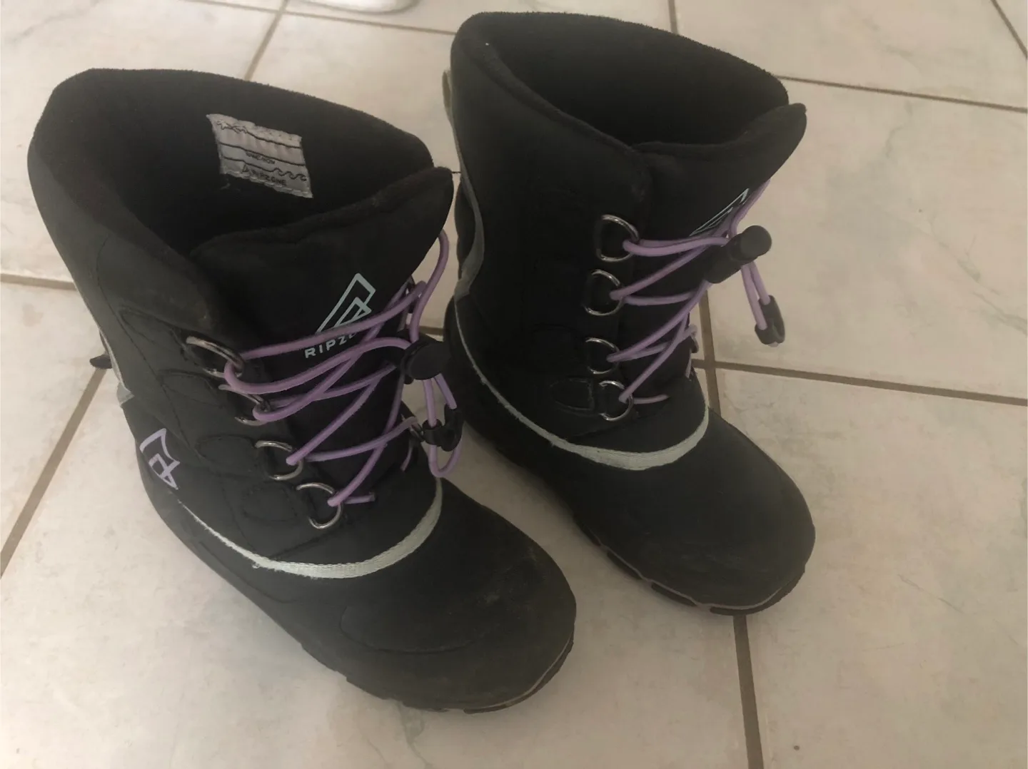 Ripzone Kids' Snow Boots - Size 11 image indicator(2)