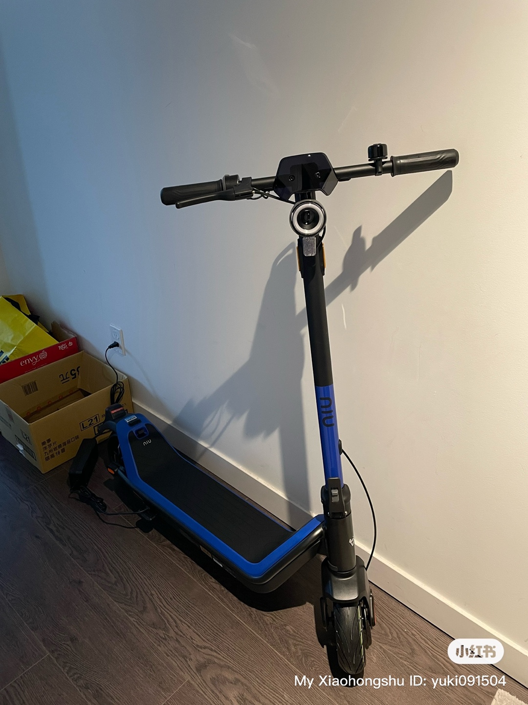 NIU KQi3 Sport Electric Kick Scooter