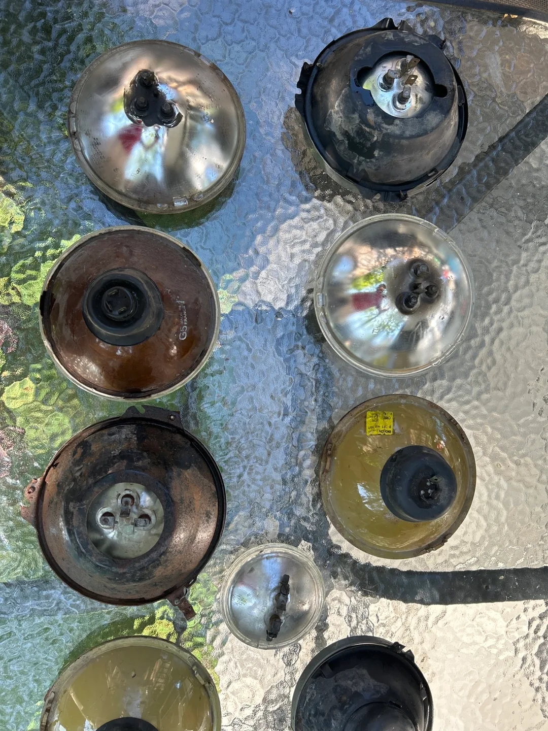 Vintage Assorted Used Car Headlights image indicator(5)