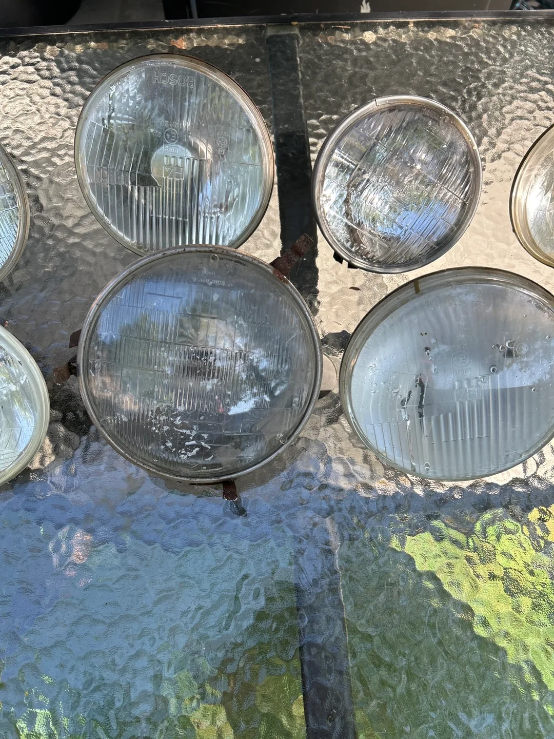 Vintage Assorted Used Car Headlights image indicator(3)