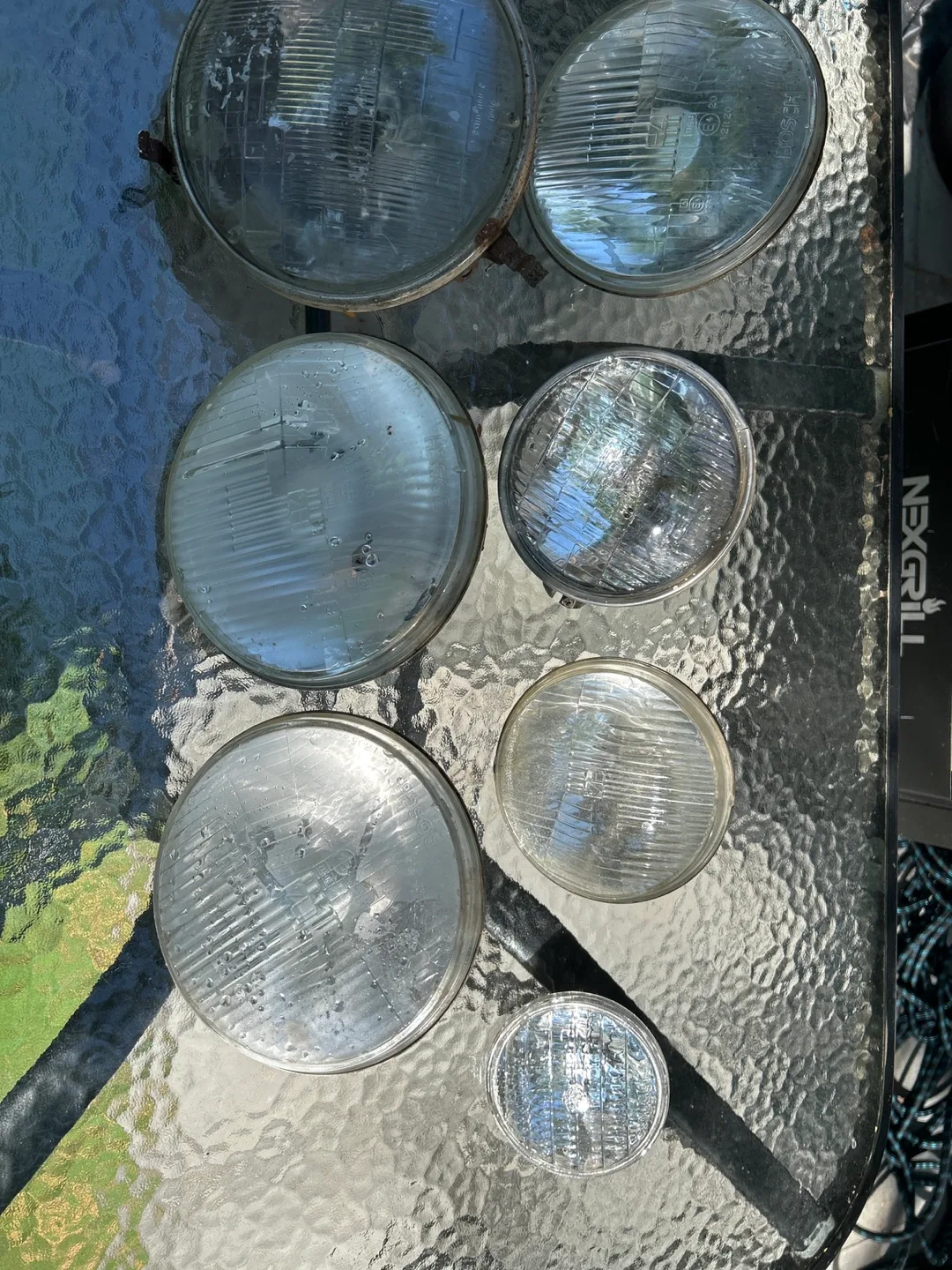 Vintage Assorted Used Car Headlights image indicator(2)