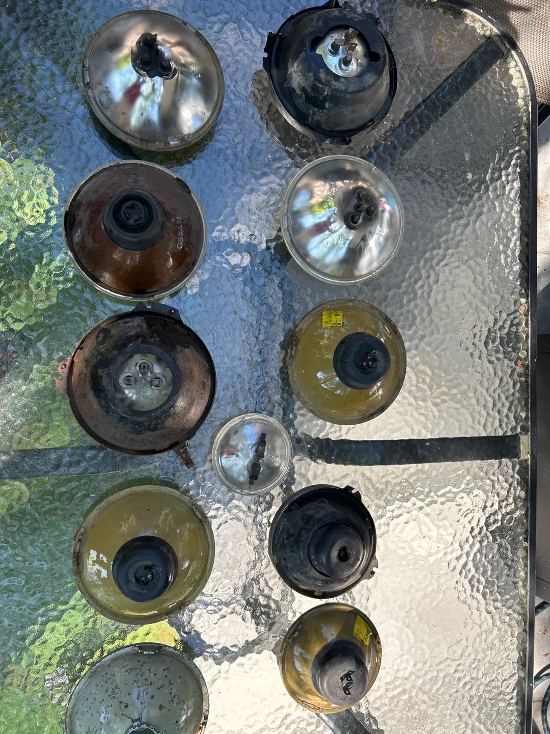 Vintage Assorted Used Car Headlights image indicator(8)