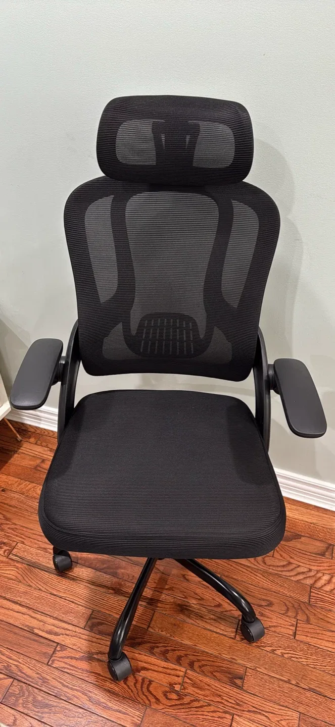 Black Ergonomic Office Chair thumbnail