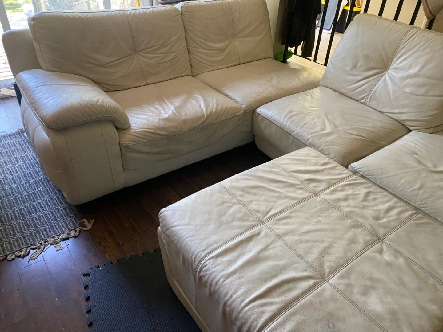 Free sectional