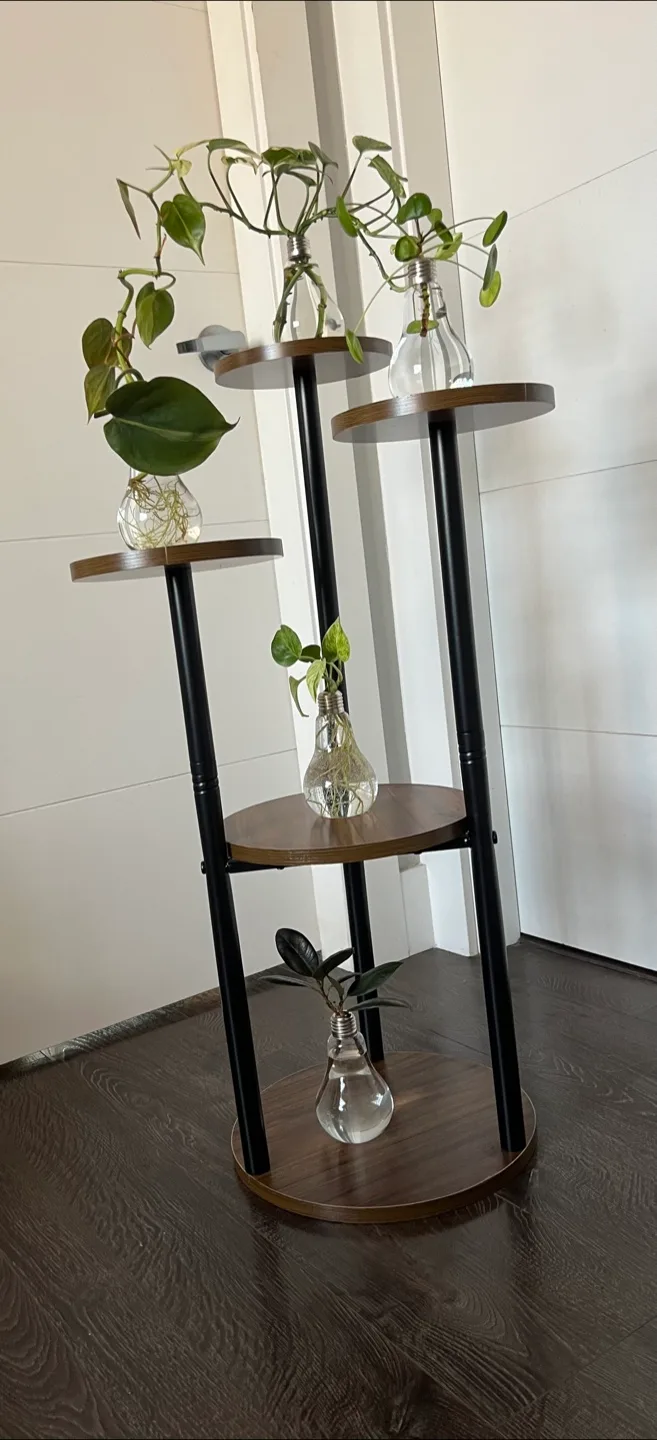Stylish 5-Tier Plant Stand with Hydroponic Plants image indicator(2)