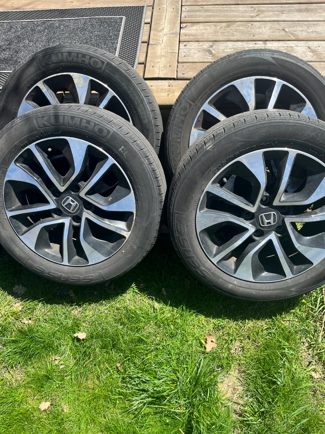 4 Honda civic all season tires on rims