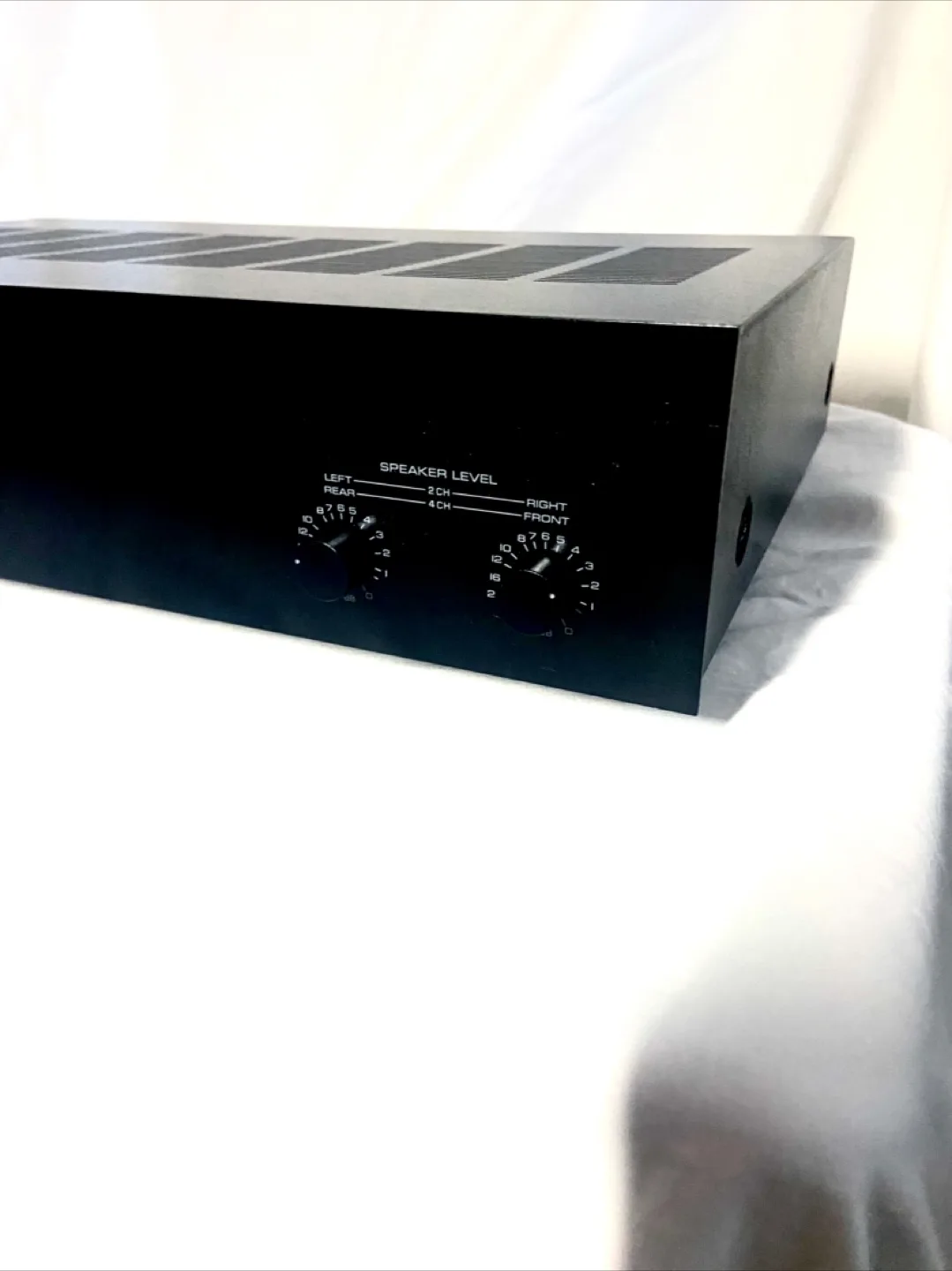 Yamaha M-35 Pre-Amp image indicator(4)