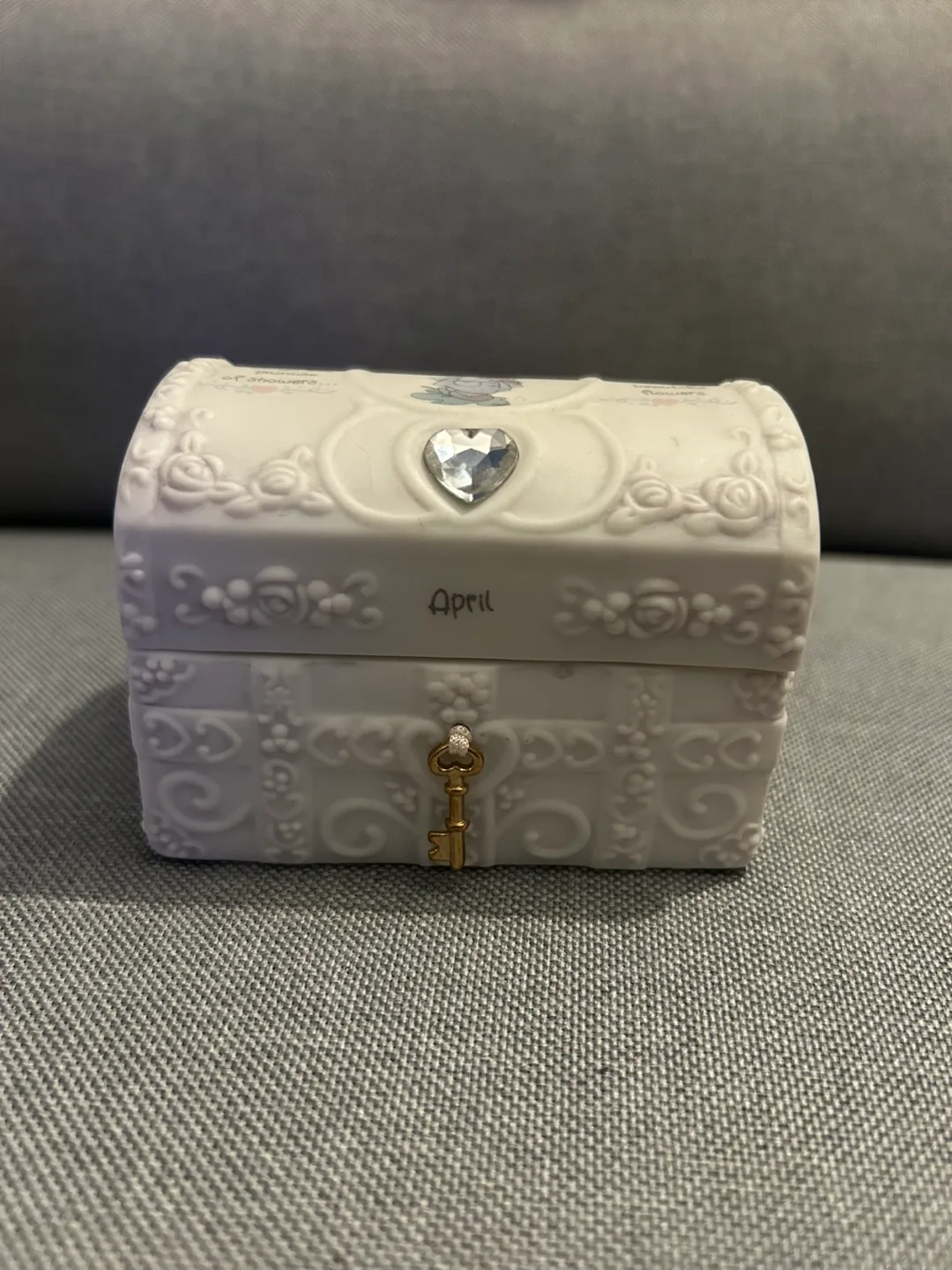 Precious Moments Figurines image indicator(4)