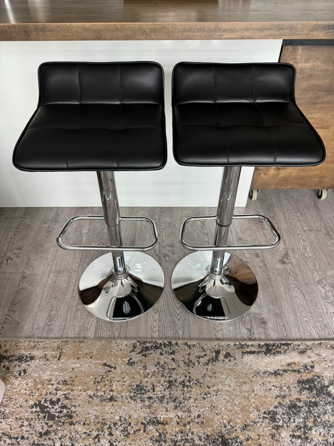 Set of 2 Black Bar Stools
