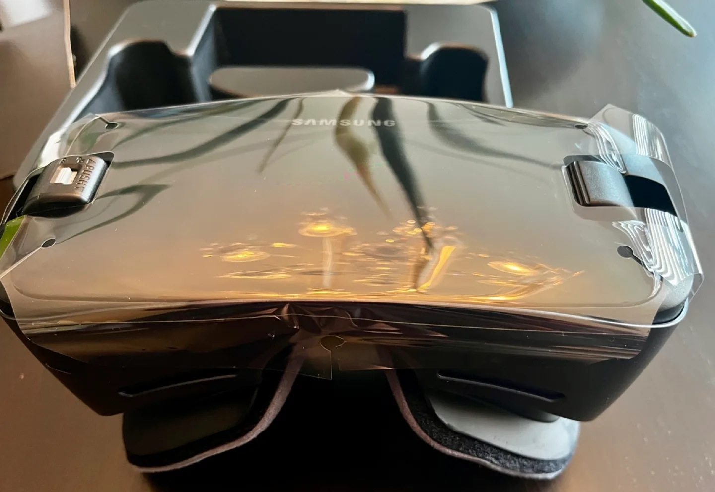 New Samsung Gear VR with Controller image indicator(5)