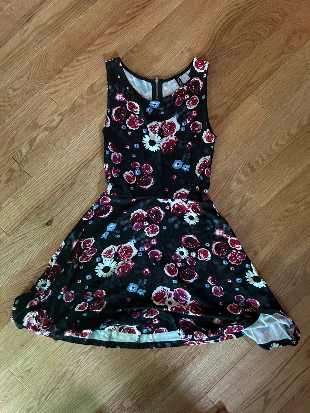 H&M Floral Print Dress - Size Small