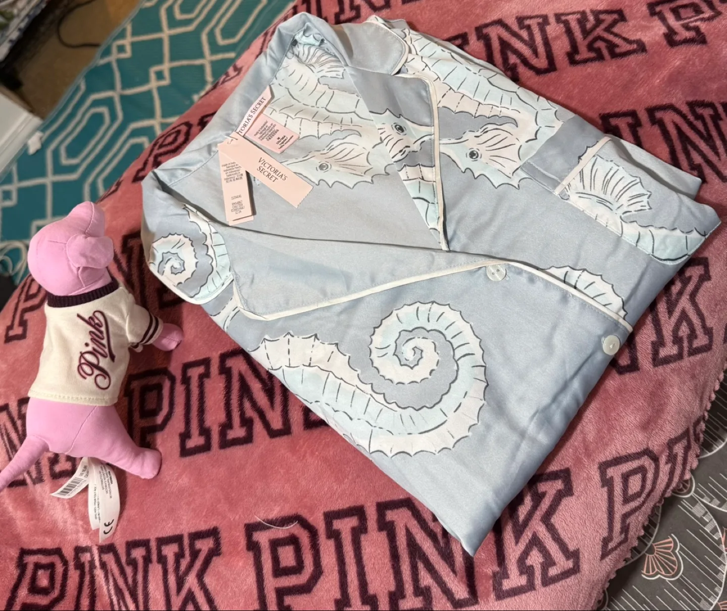 Victoria's Secret Seahorse Pajama Set - New image indicator(4)