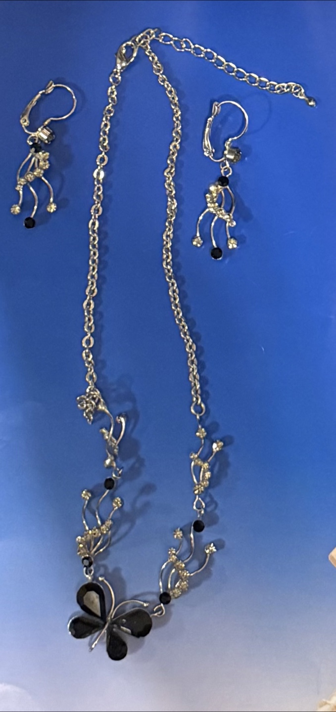 Butterfly Necklace & Earring Set, $5