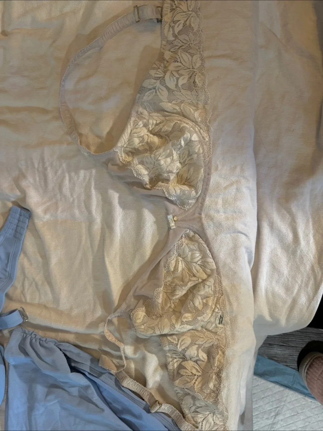 Mixed Clothing Lot - Various Brands & Sizes image indicator(3)