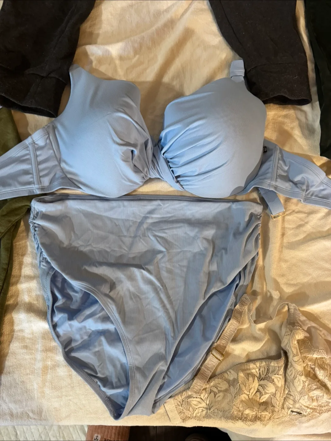 Mixed Clothing Lot - Various Brands & Sizes image indicator(2)