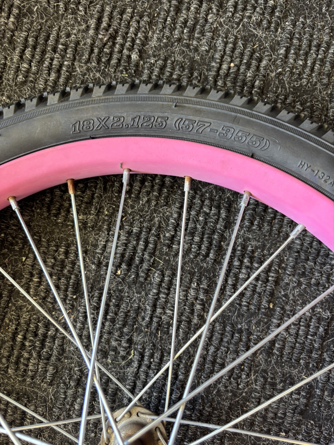 18x2.125 Bike Tire Pink Rim