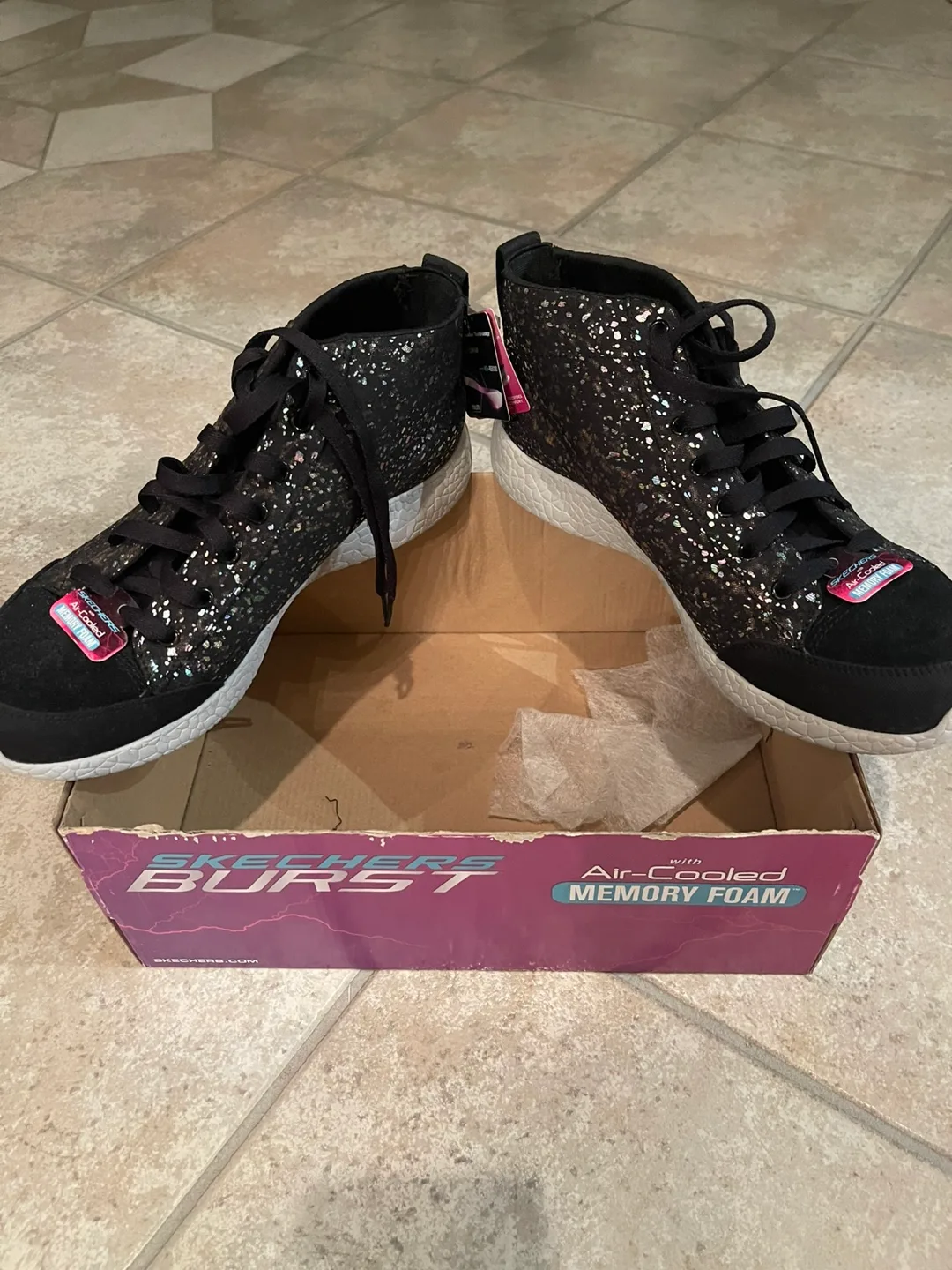 FREE GIFT+Skechers Burst Air-Cooled Memory Foam Shoes image indicator(5)