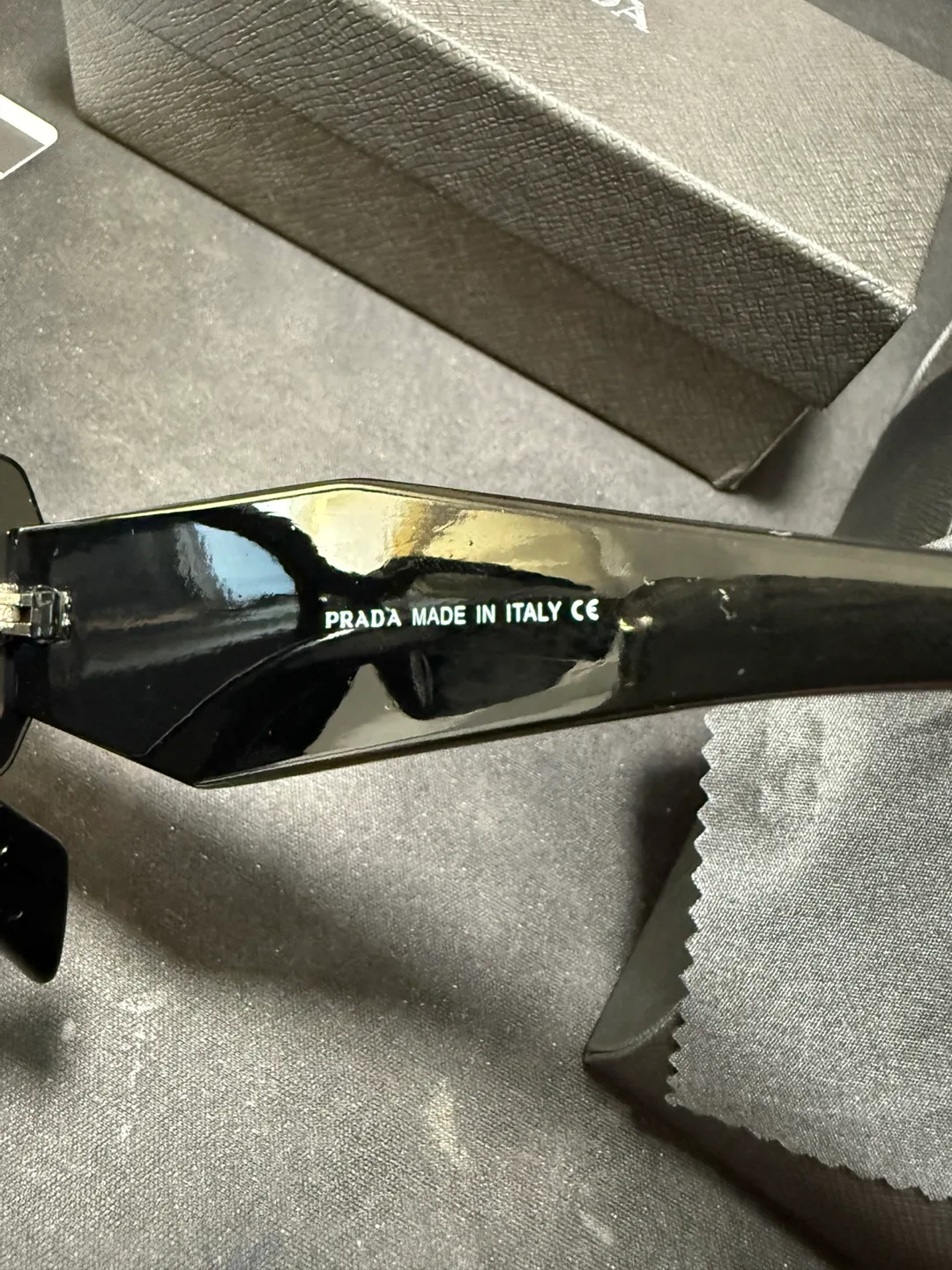 Prada SPR17WS Black Sunglasses image indicator(4)