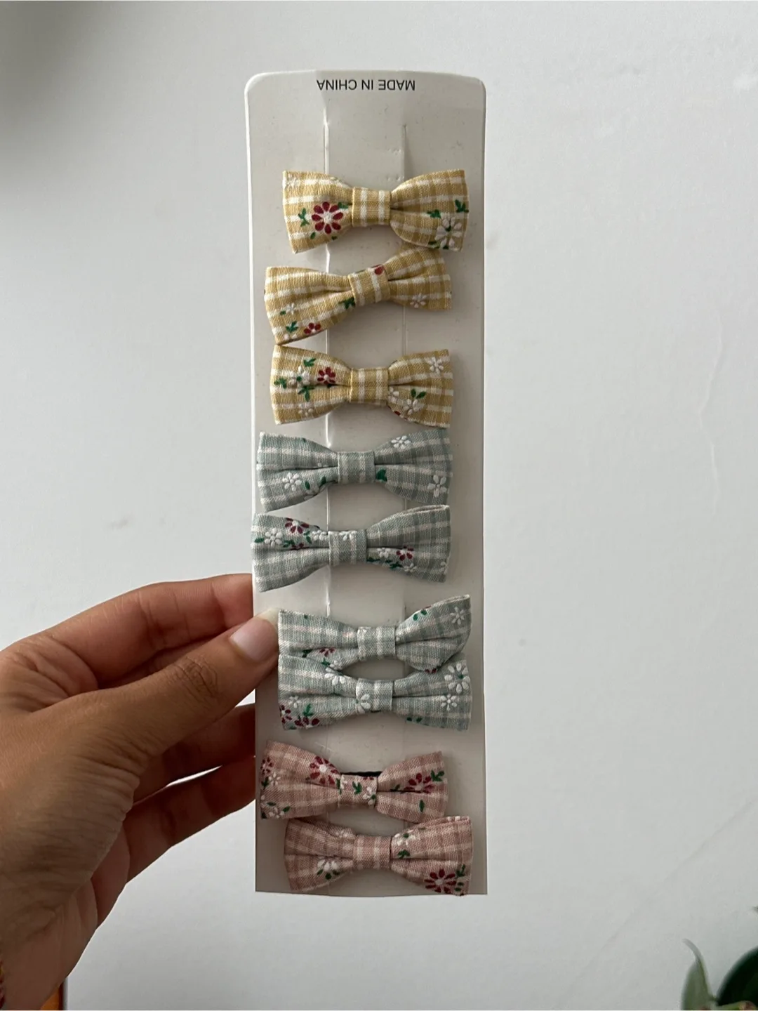 Gingham Bow Hair Clips - Set of 6 +1 thumbnail