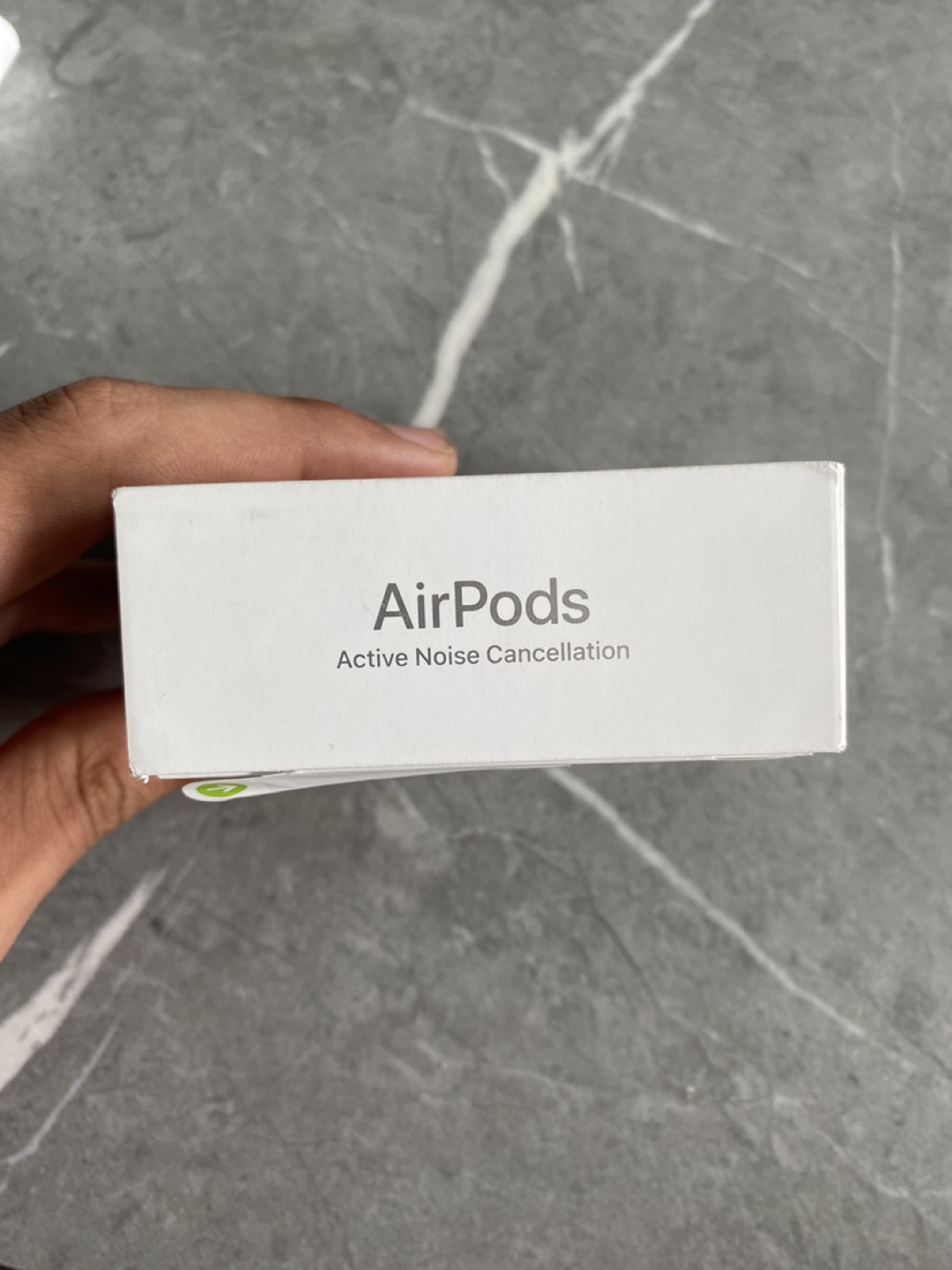 Apple AirPods 4 with active noise cancellation - photo 4