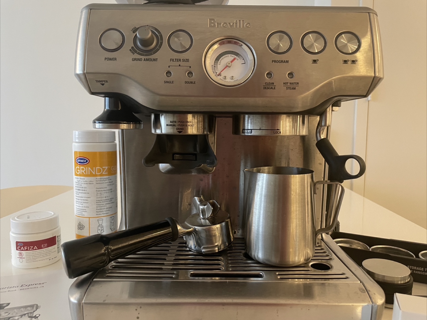 Breville Barista Express Espresso Machine - photo 2