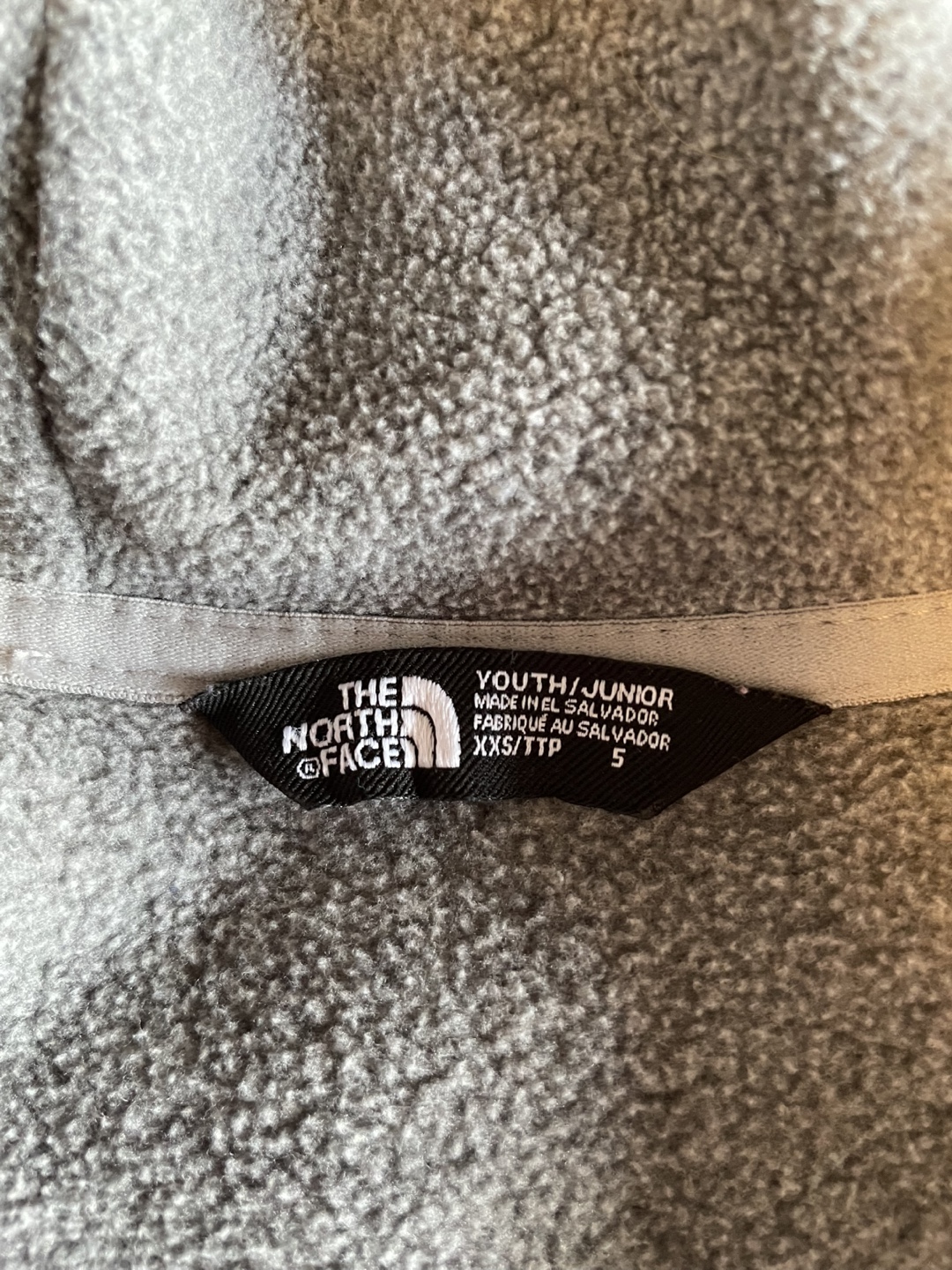 North Face Grey Kids Jacket. Size 5 - photo 2