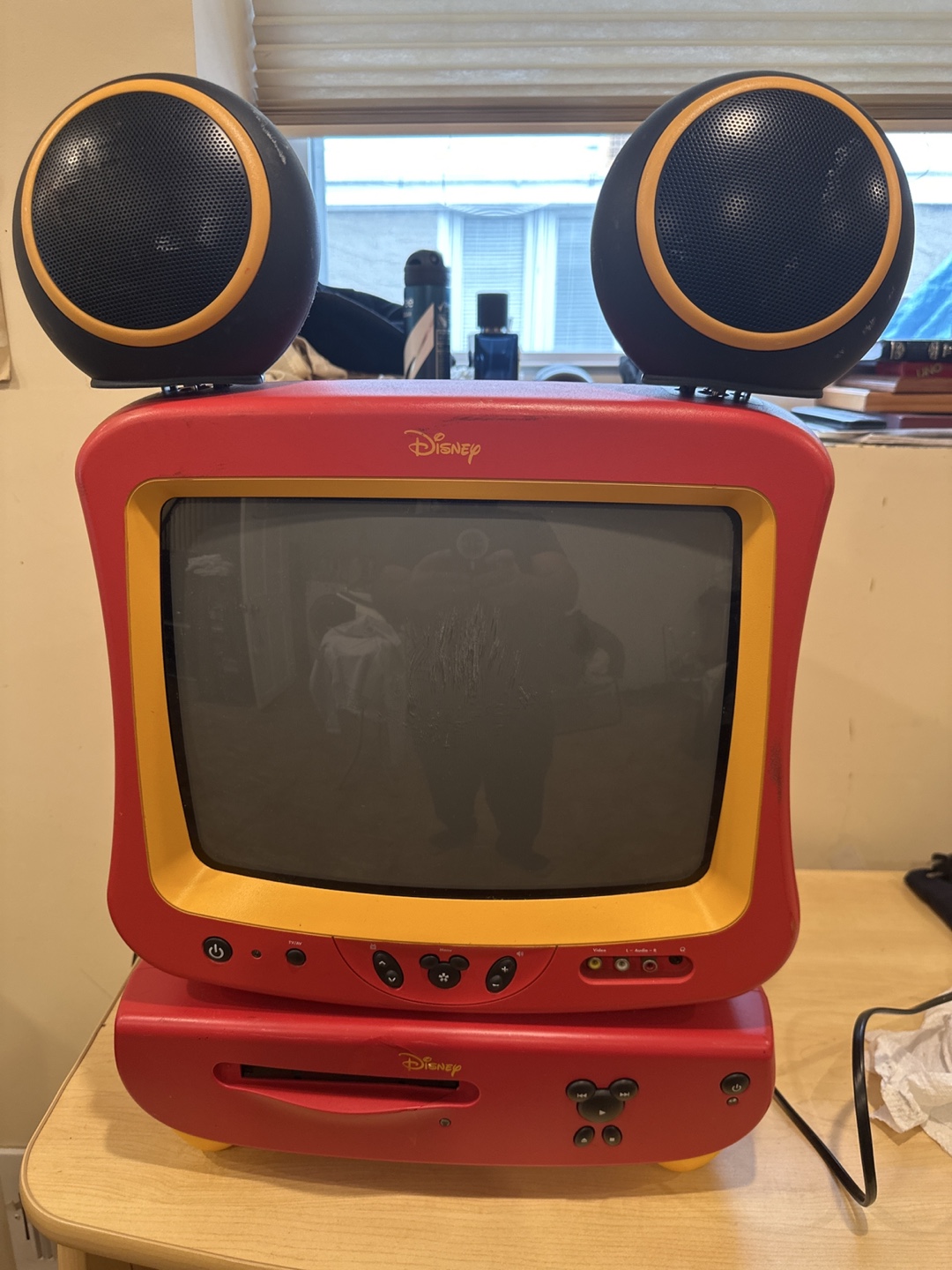 Disney Mickey Mouse 13" CRT TV with DVD Player