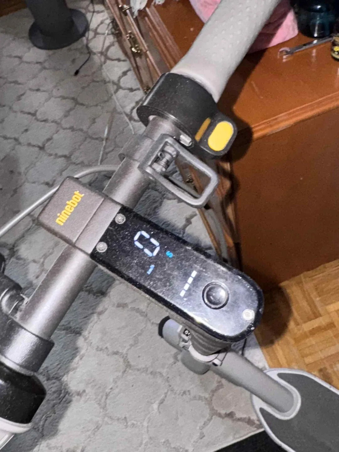 Segway Ninebot G30P MAX Adult Electric Scooter image indicator(7)