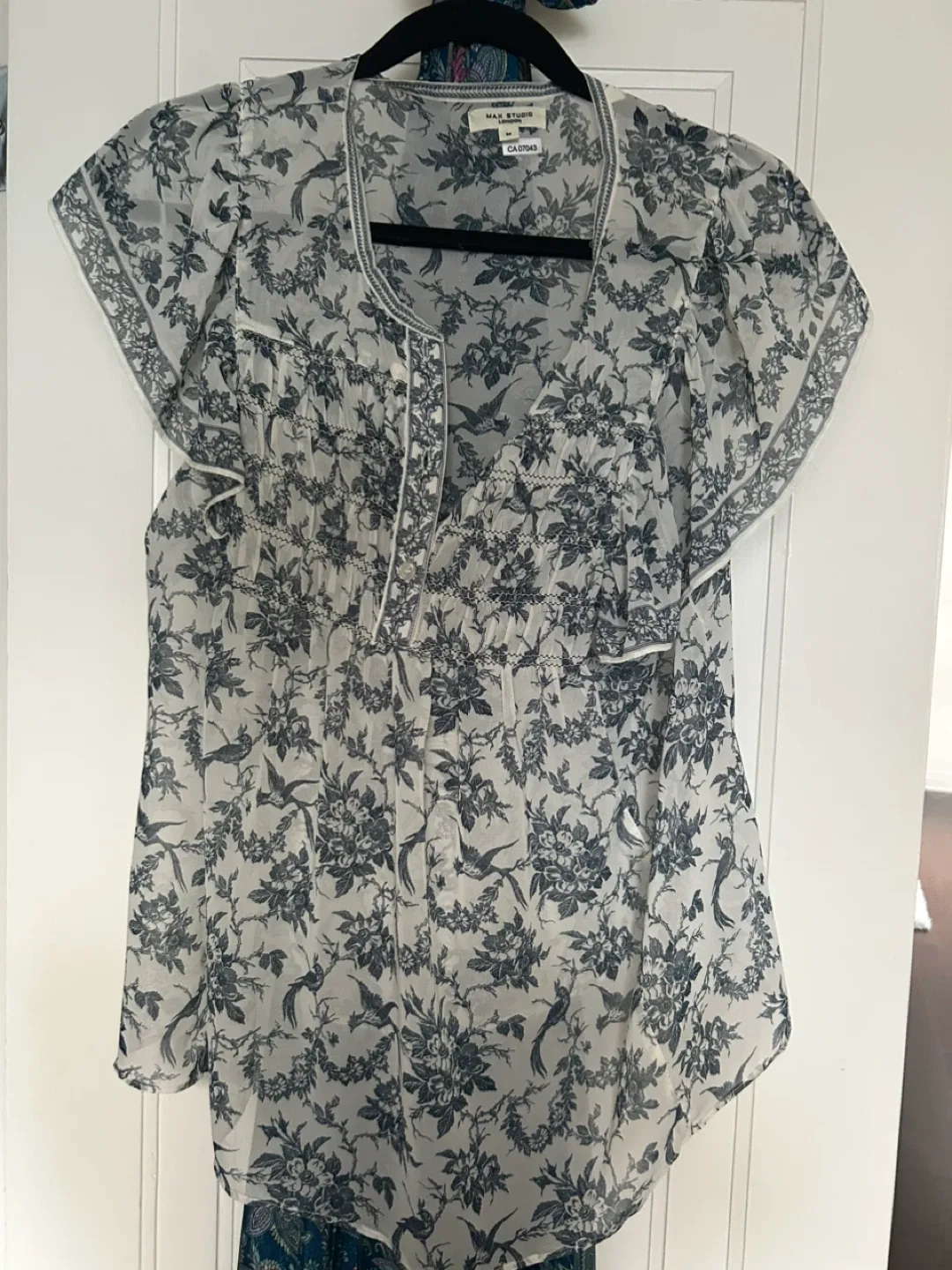 Max Studio London Floral Blouse - Size M thumbnail