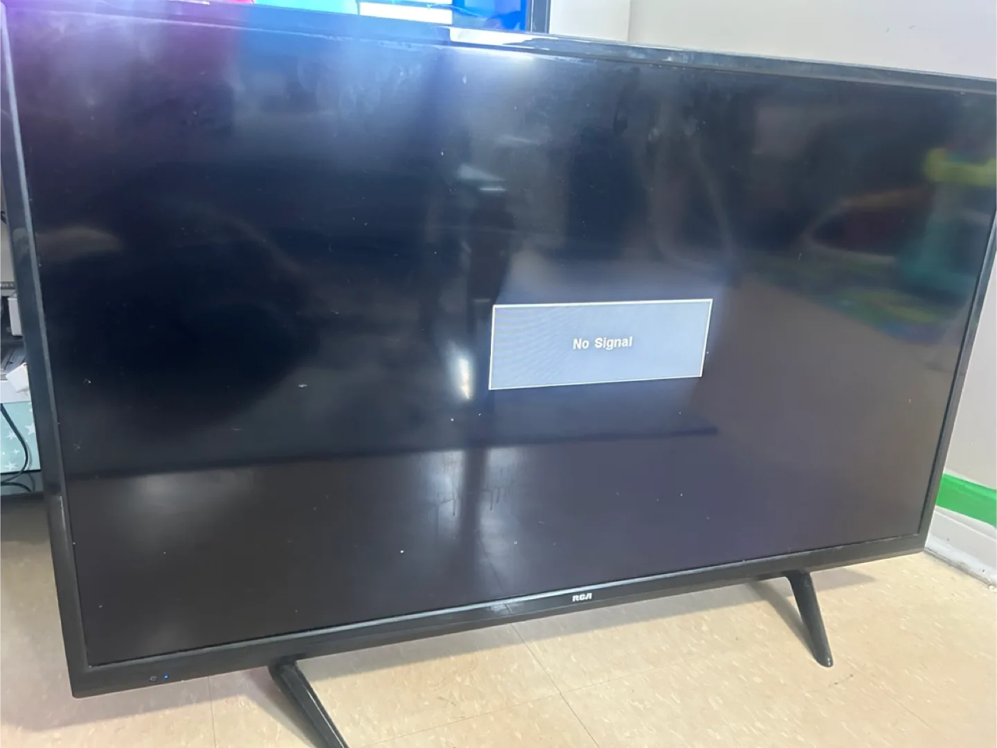 RCA 40" LED Full HDTV - Great Condition! image indicator(3)