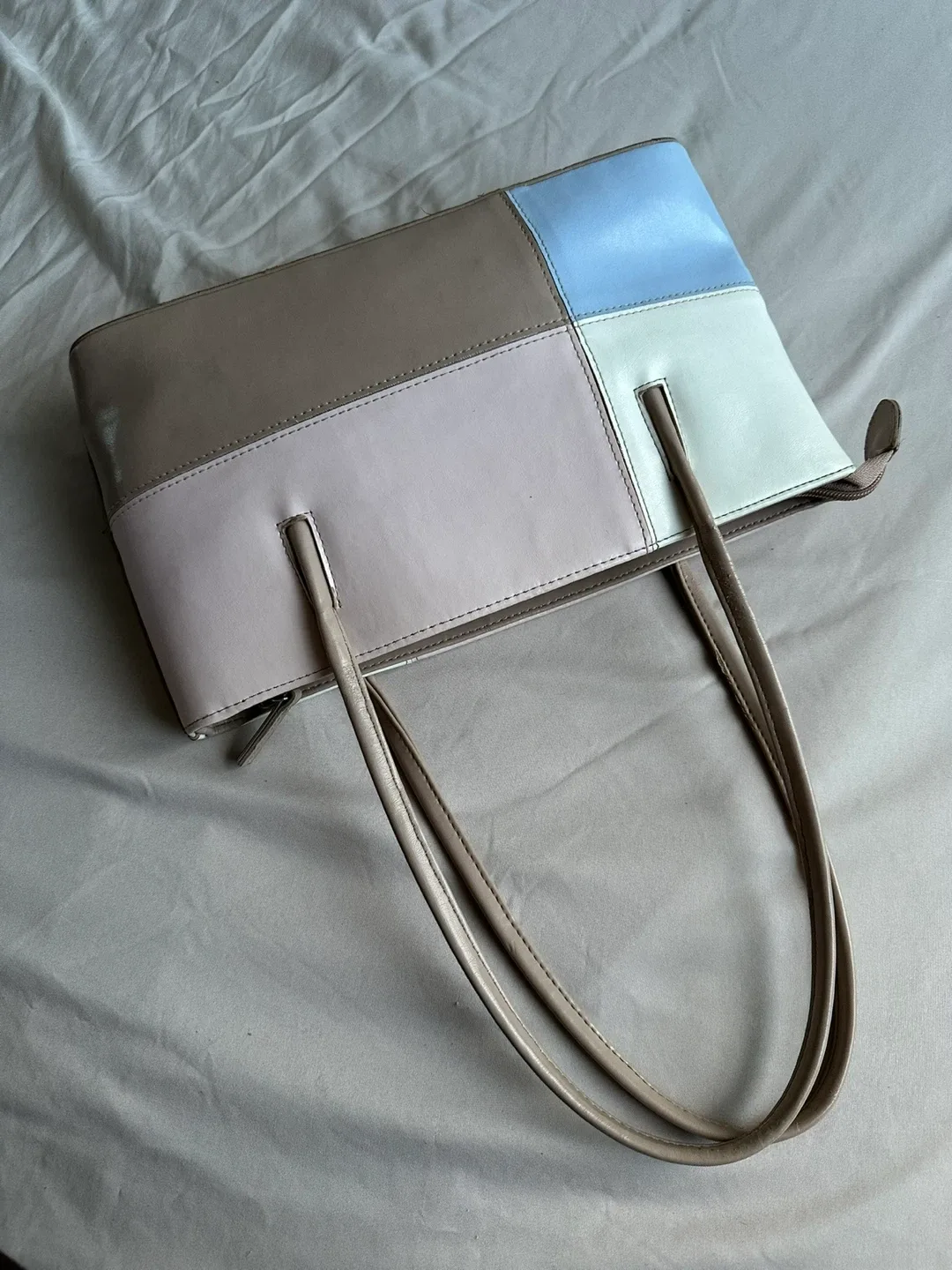 Fairweather Colour Block Bag image indicator(2)